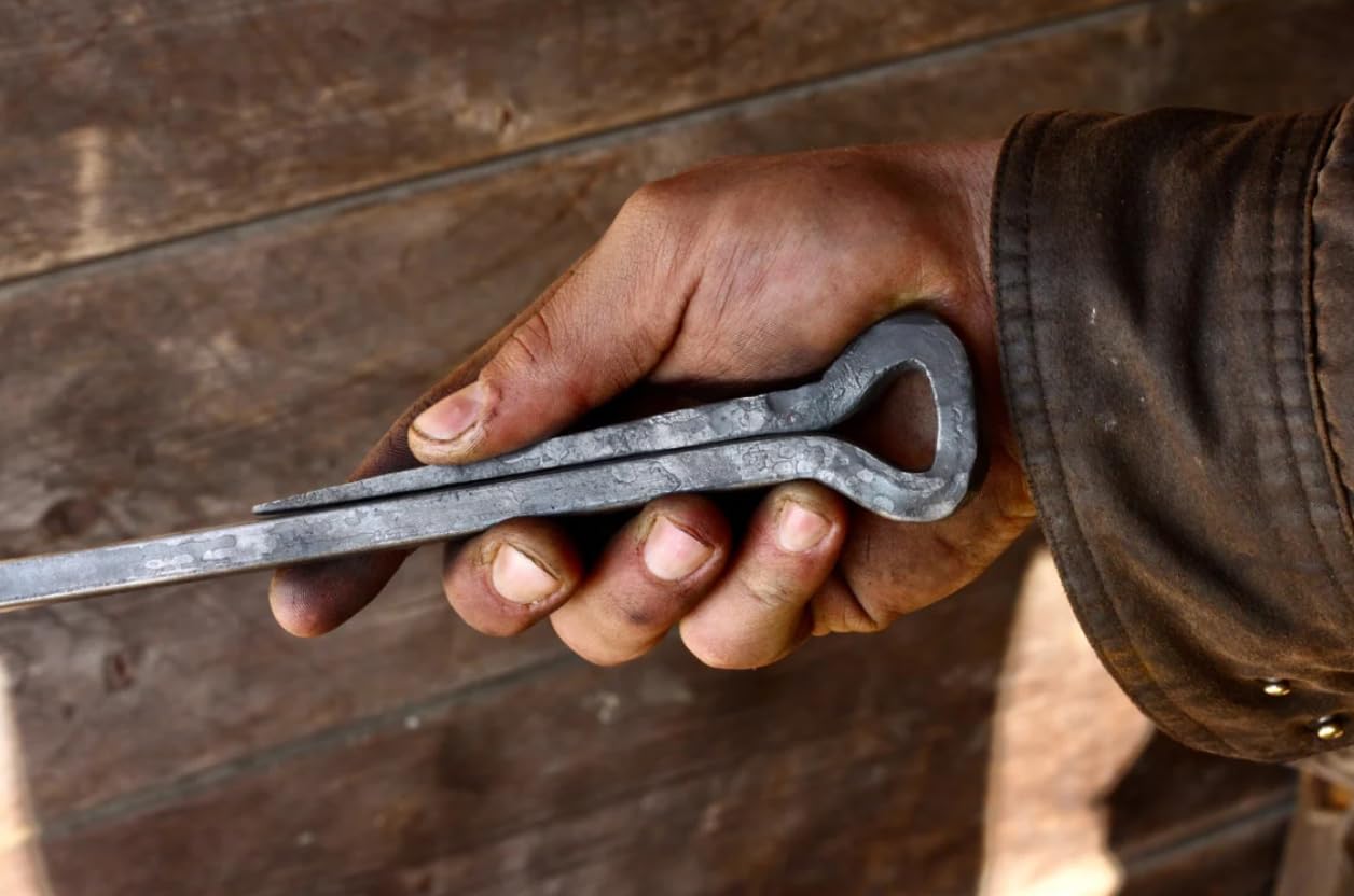curved L-shaped tip fire poker for stoking embers