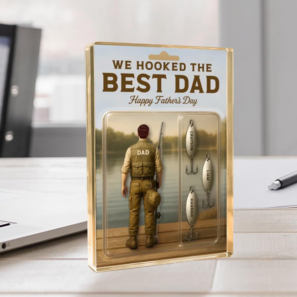 Custom names included up to 6 on the fishing plaque