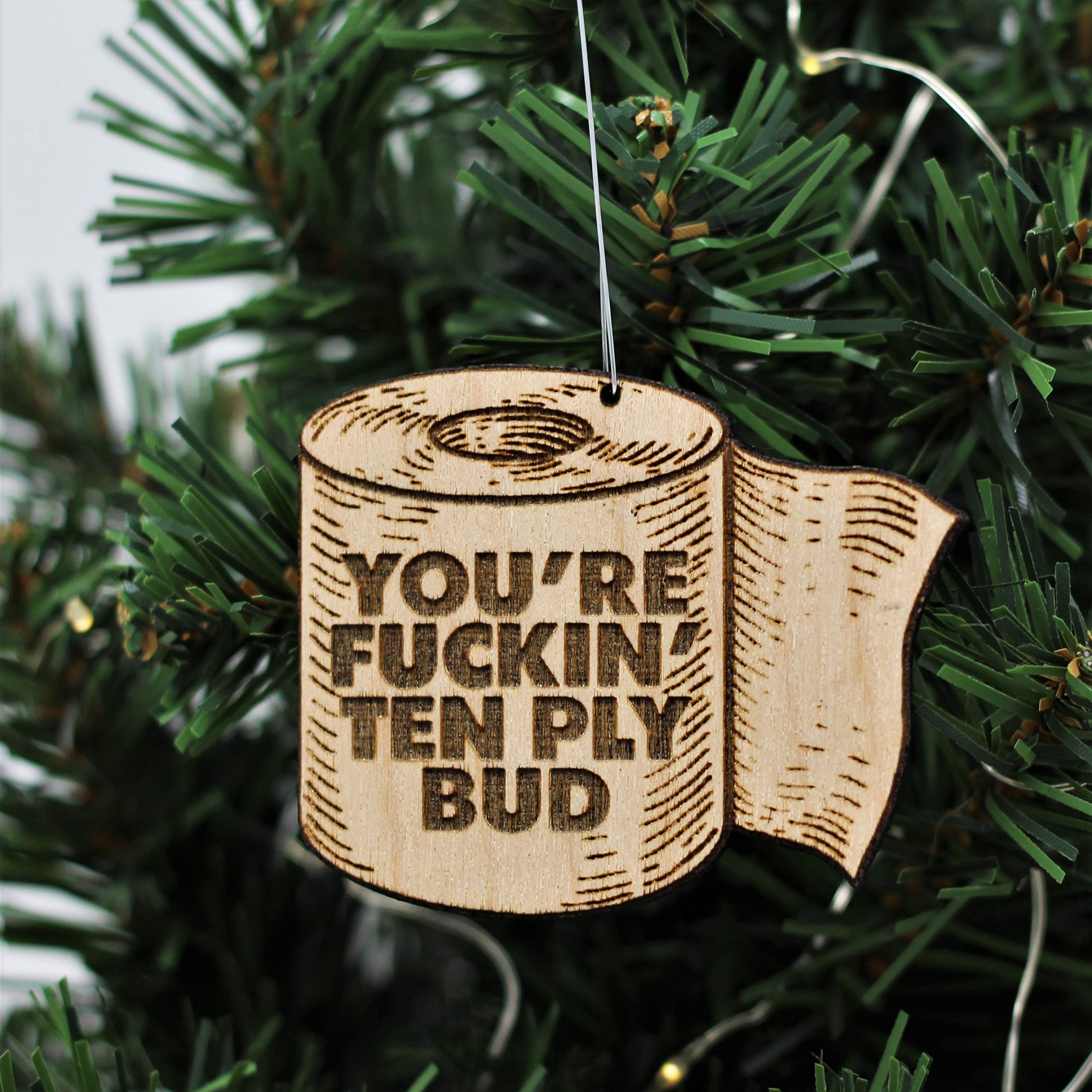 Eye-catching holiday ornament design for gifting