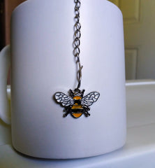 Cute Bee tea infuser ball for loose leaves brewing product image 3
