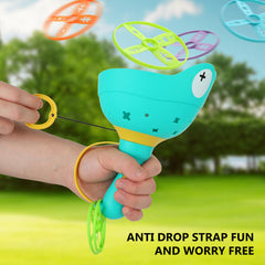 two launchers and sixteen discs for group play