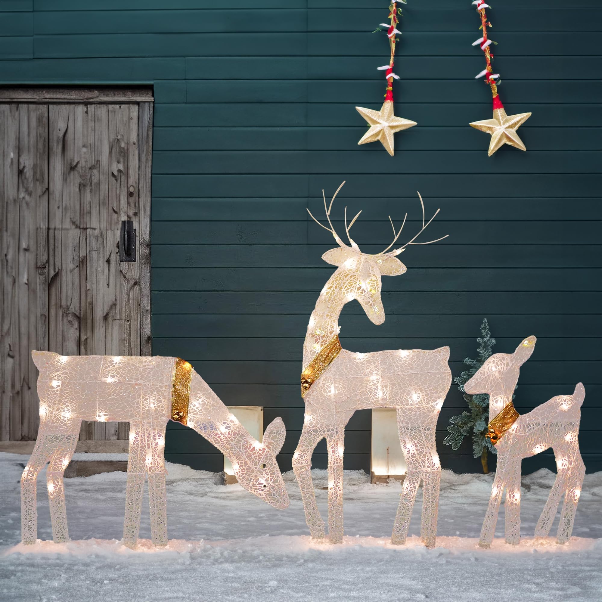 Easy assembly and storage two-dimensional reindeer design