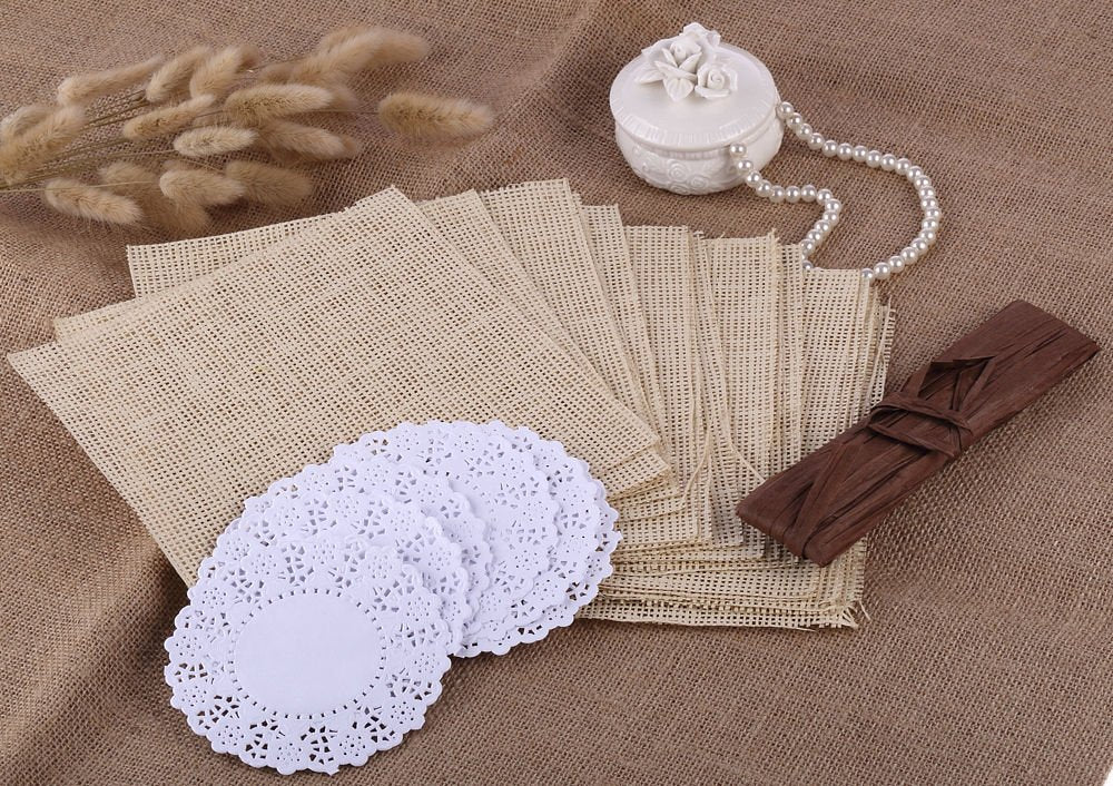Doilies for cake mats and food pads 3.5 inch white round