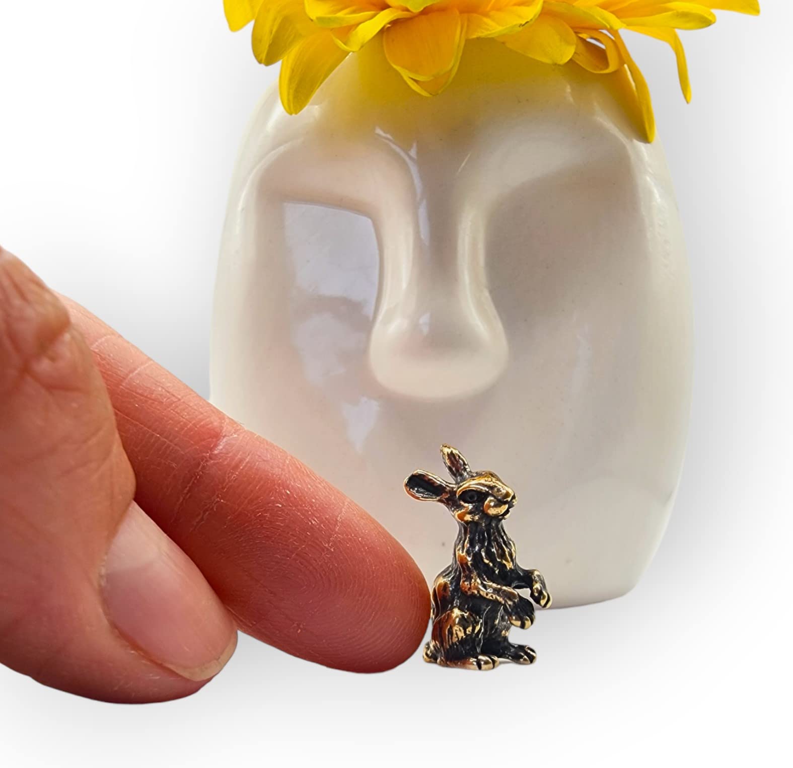 Decorative brass figurine rabbit for display