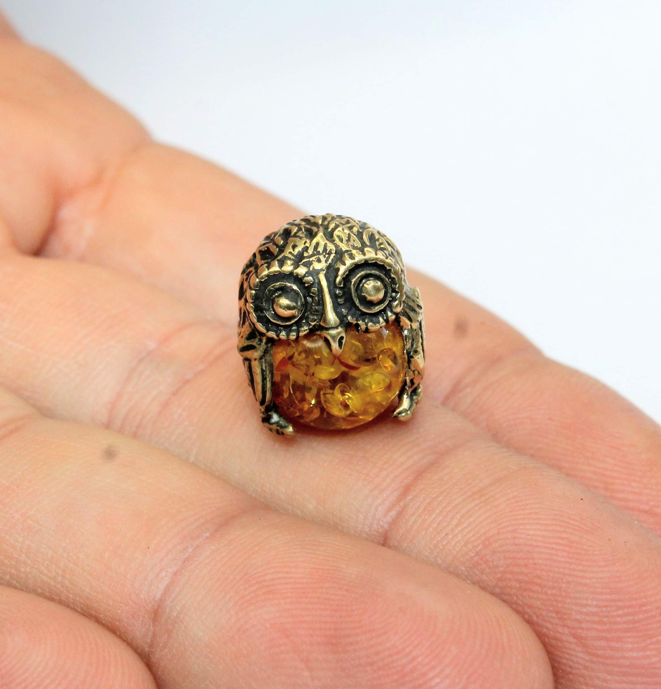 Decorative brass owl ornament suitable as a gift