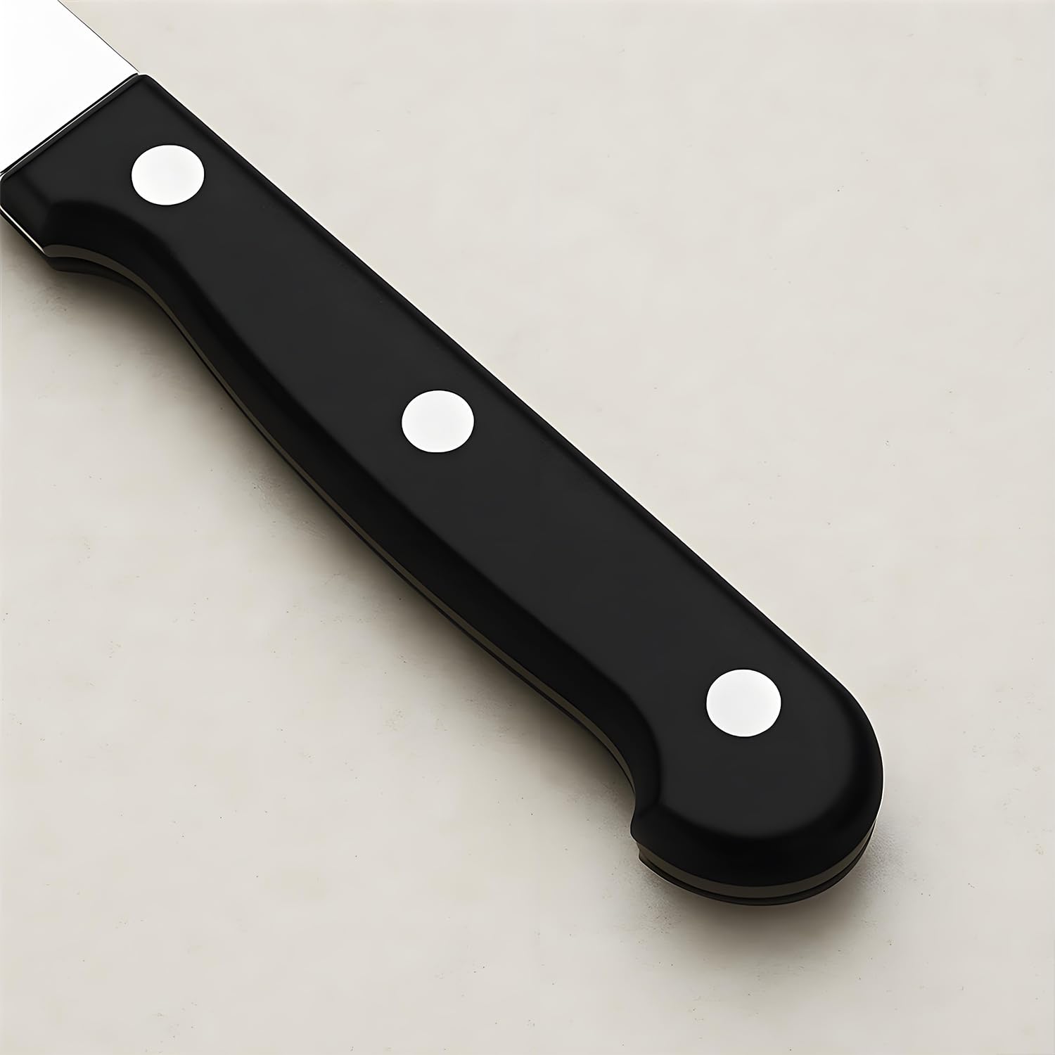 Lightweight ergonomic plastic handles for daily use