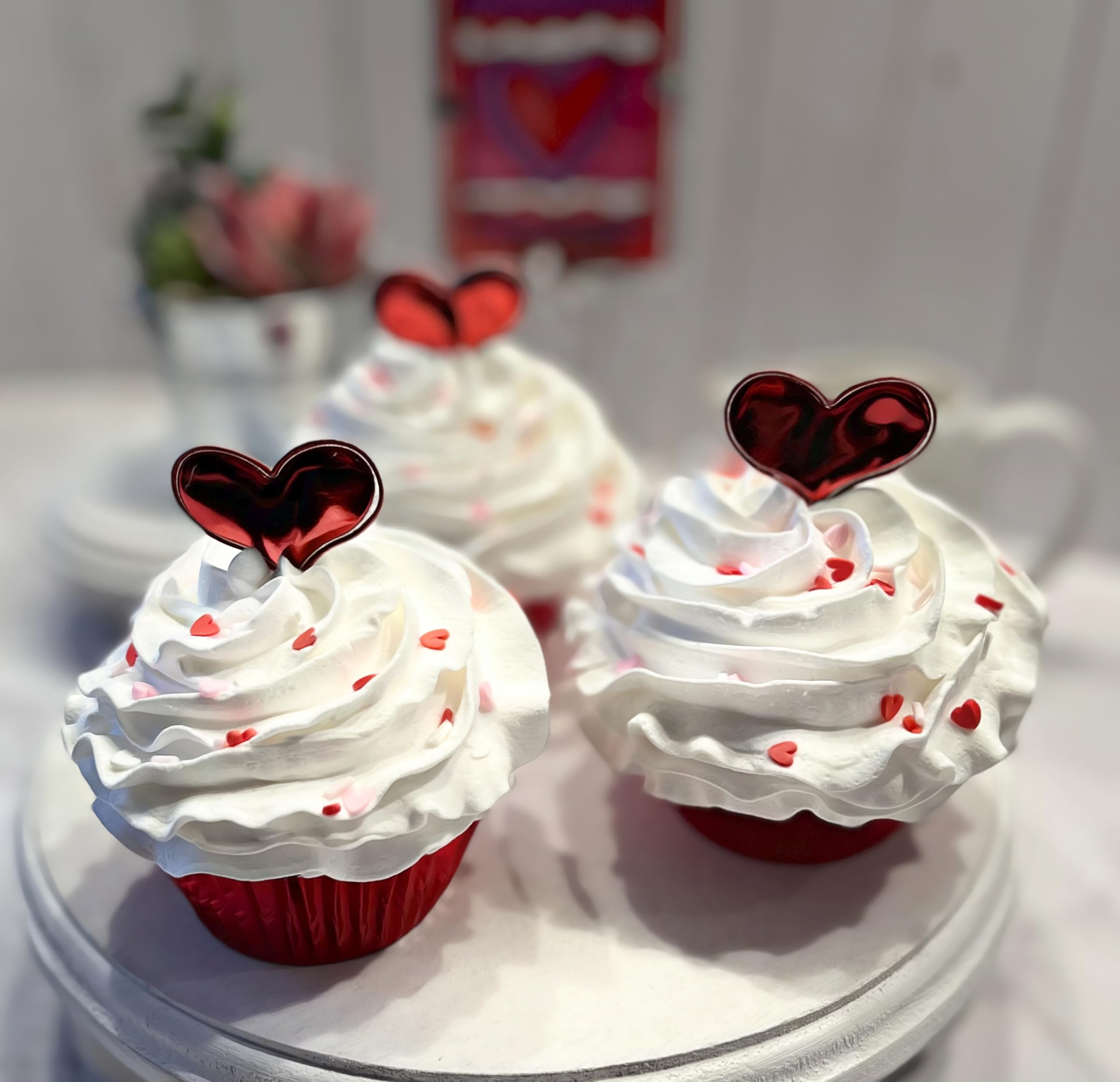 Dezicakes cake stand decoration fake cupcake