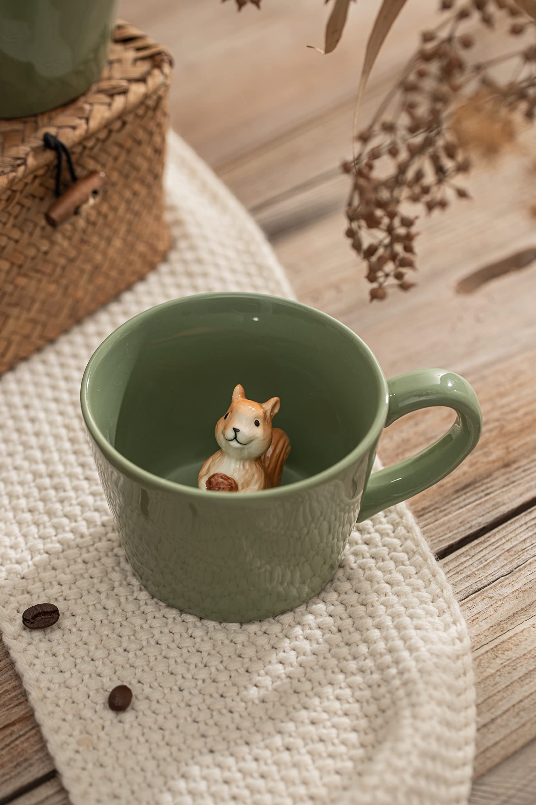 Squirrel inside mug 3D reveal for coffee and tea