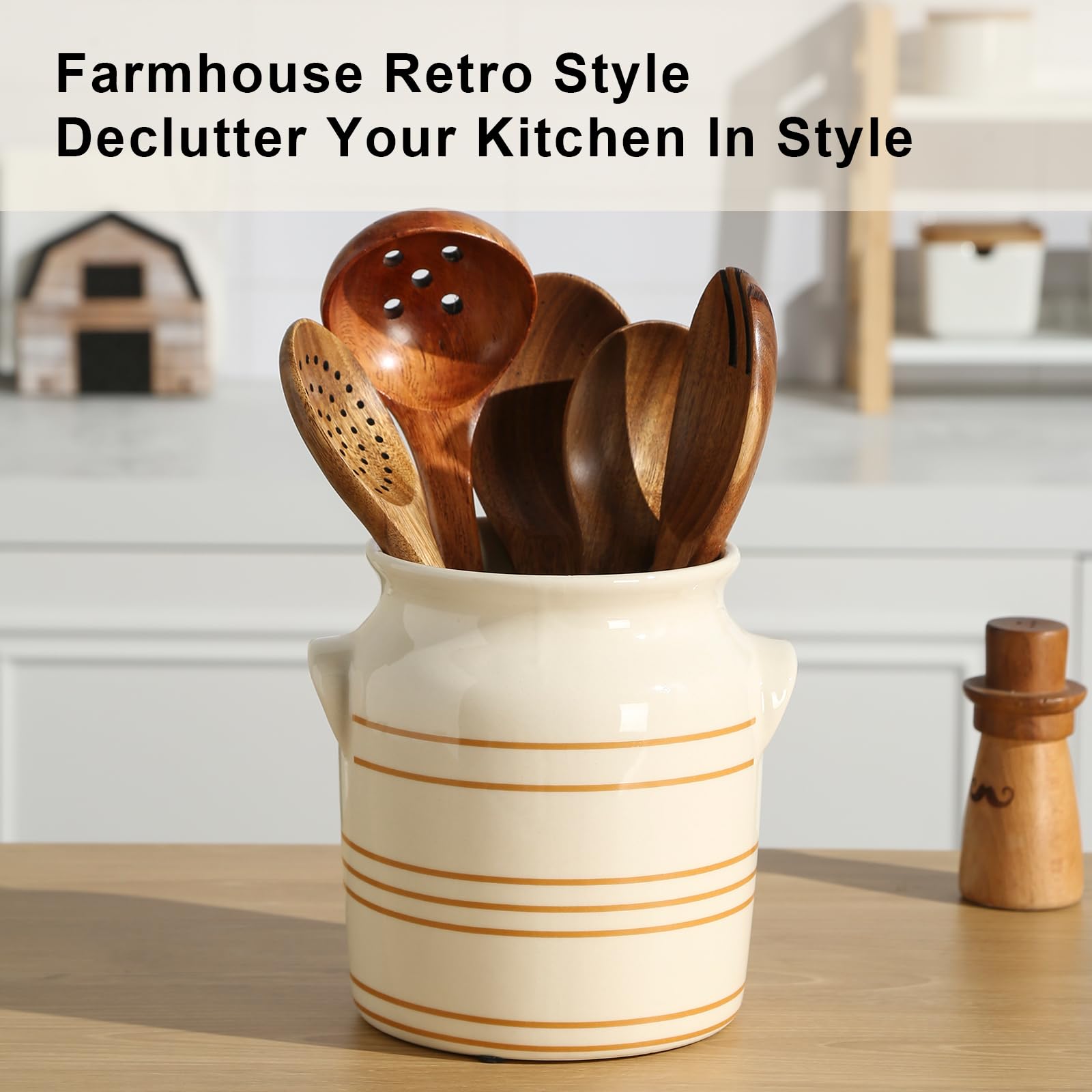 Dimensions 6x6.8x6.7 inch utensil holder