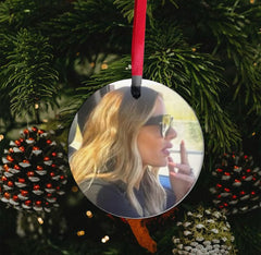 Dorit Smoking a Cigarette ornament with lighting and puffing
