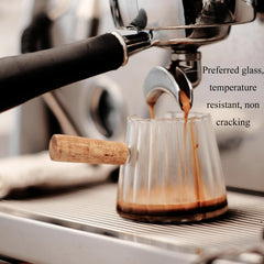 Glass measuring cup with V shaped pour spout