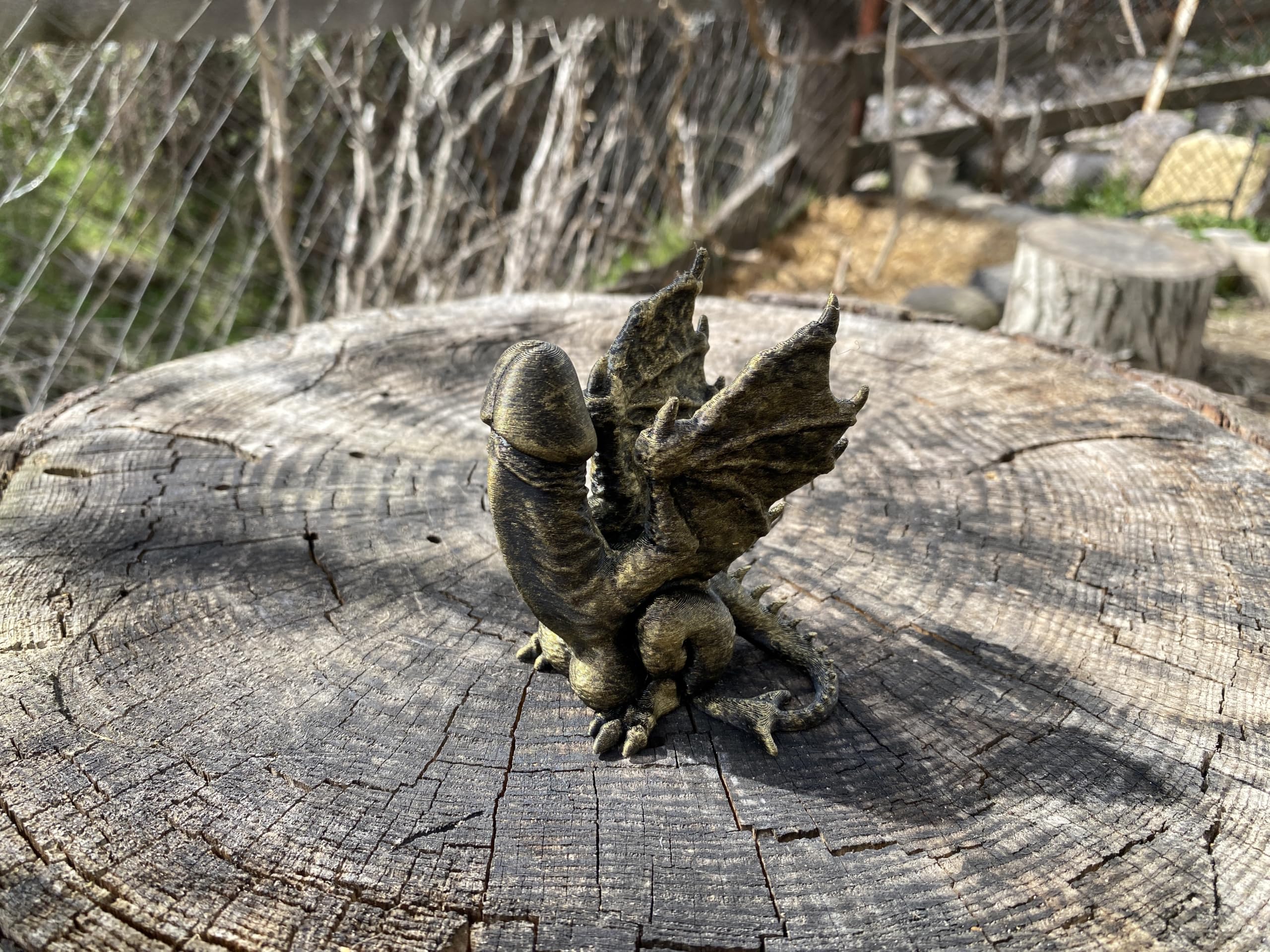 Eco-friendly PLA dragon statue for desk