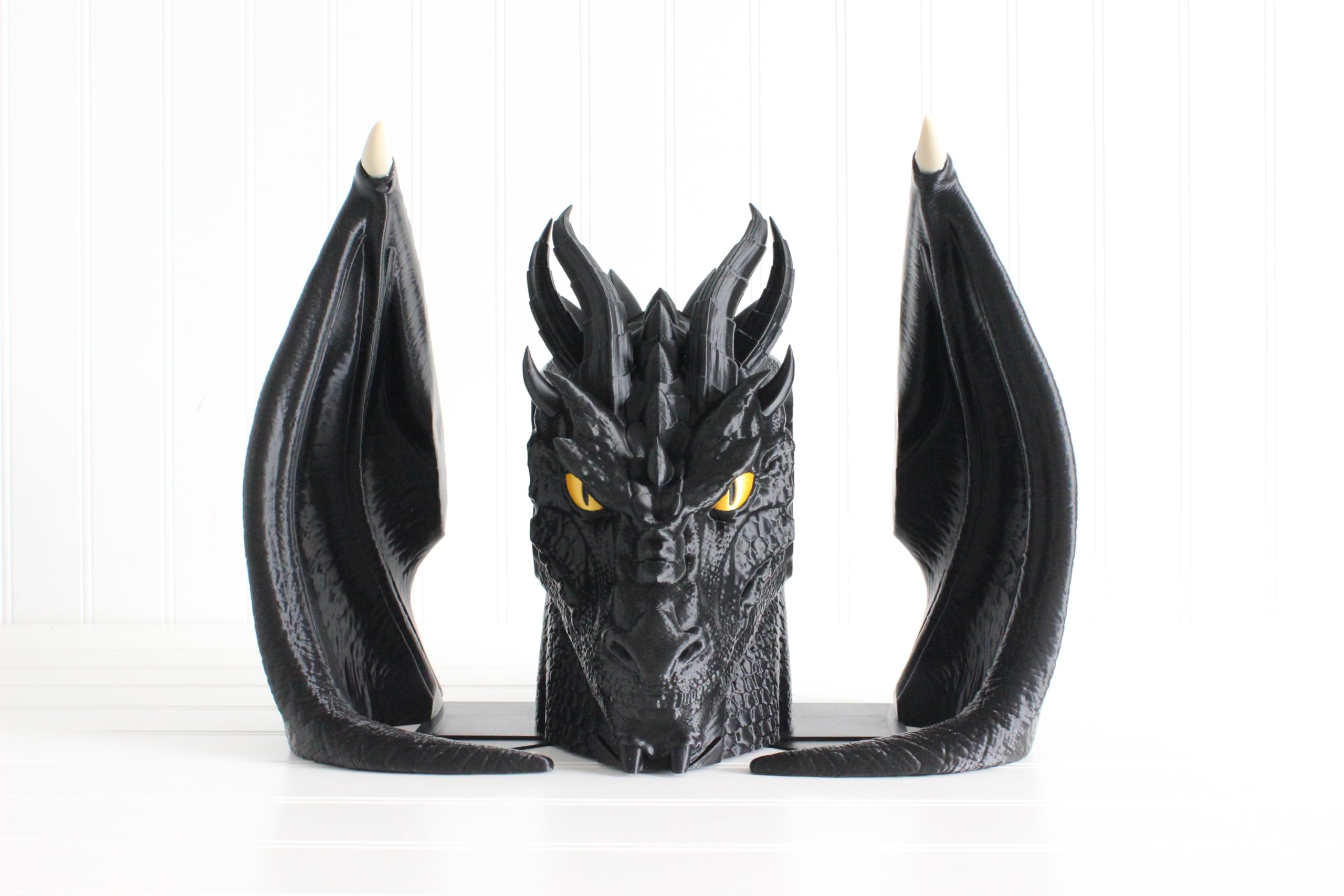 Dragon tail decorative detail