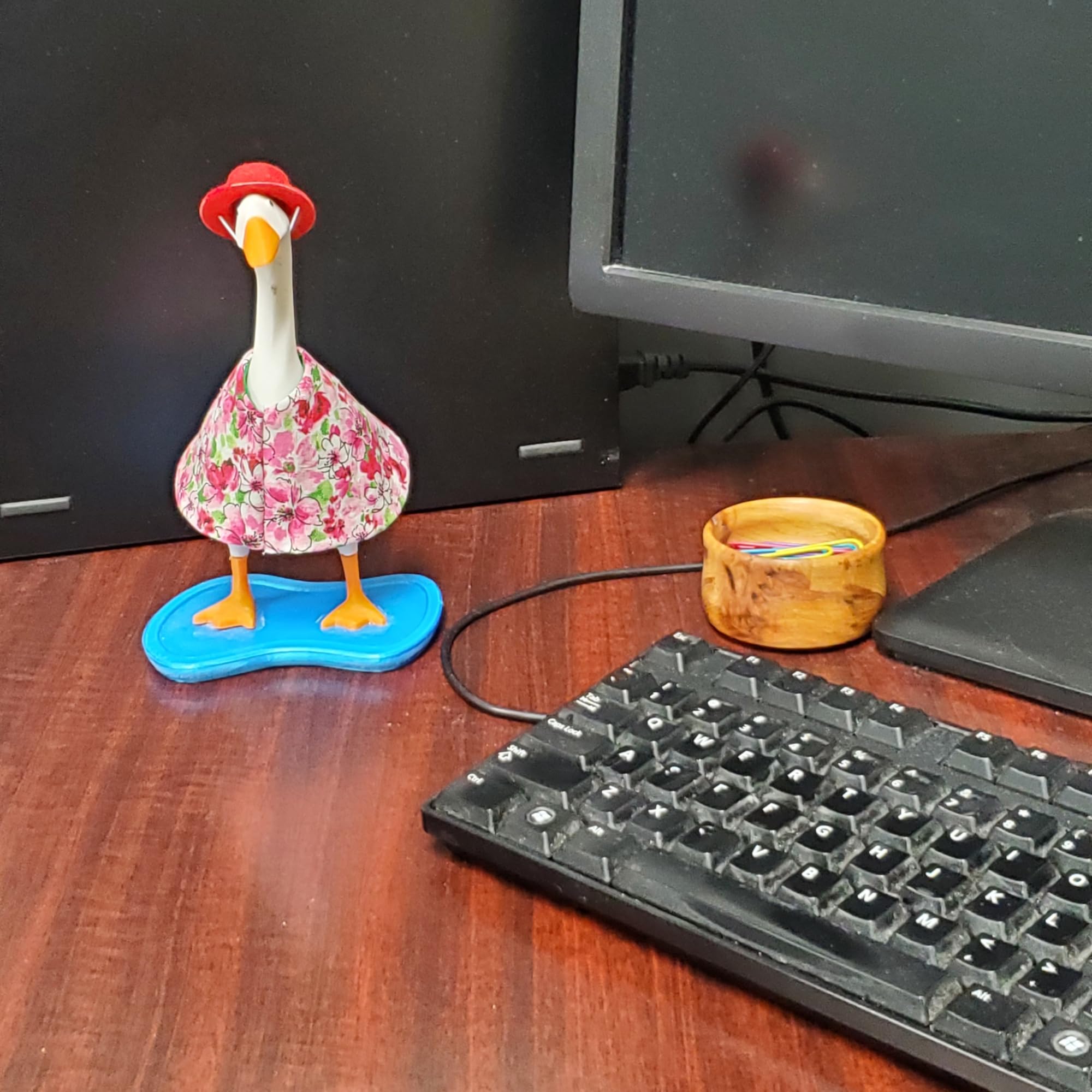 Red dress hat outfit for 7inch desk goose by Kats Dog Swag