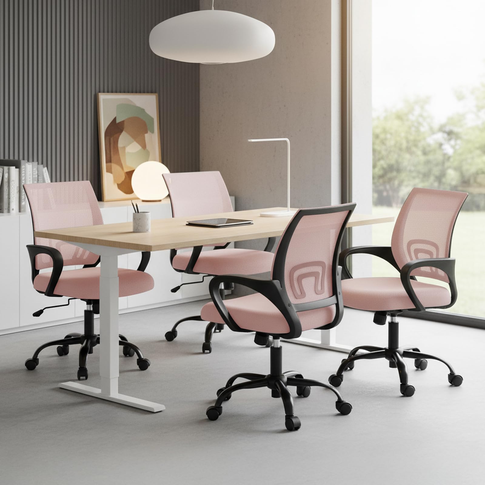 Chair supports 360-degree swivel