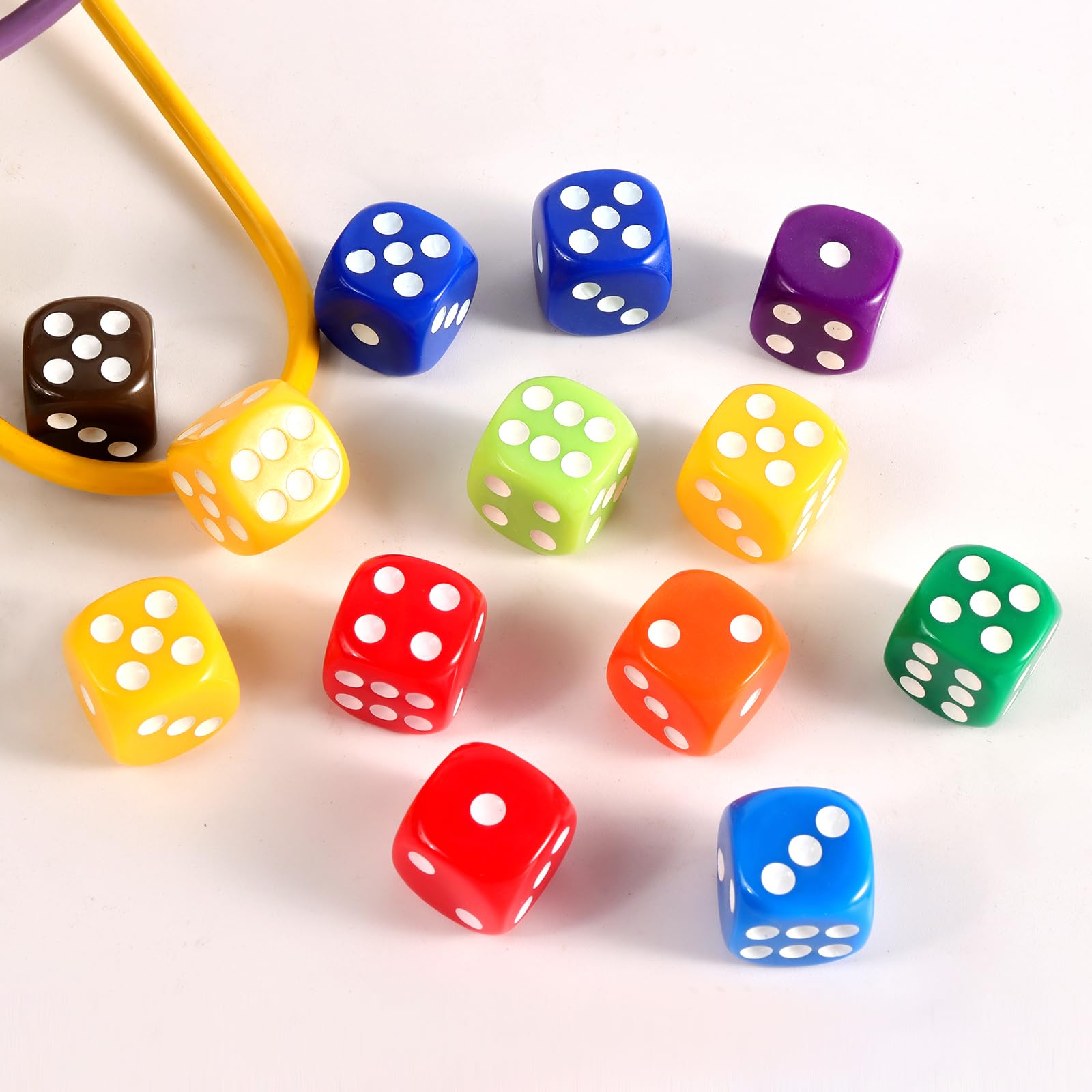 Medium size 16mm dice easy to hold