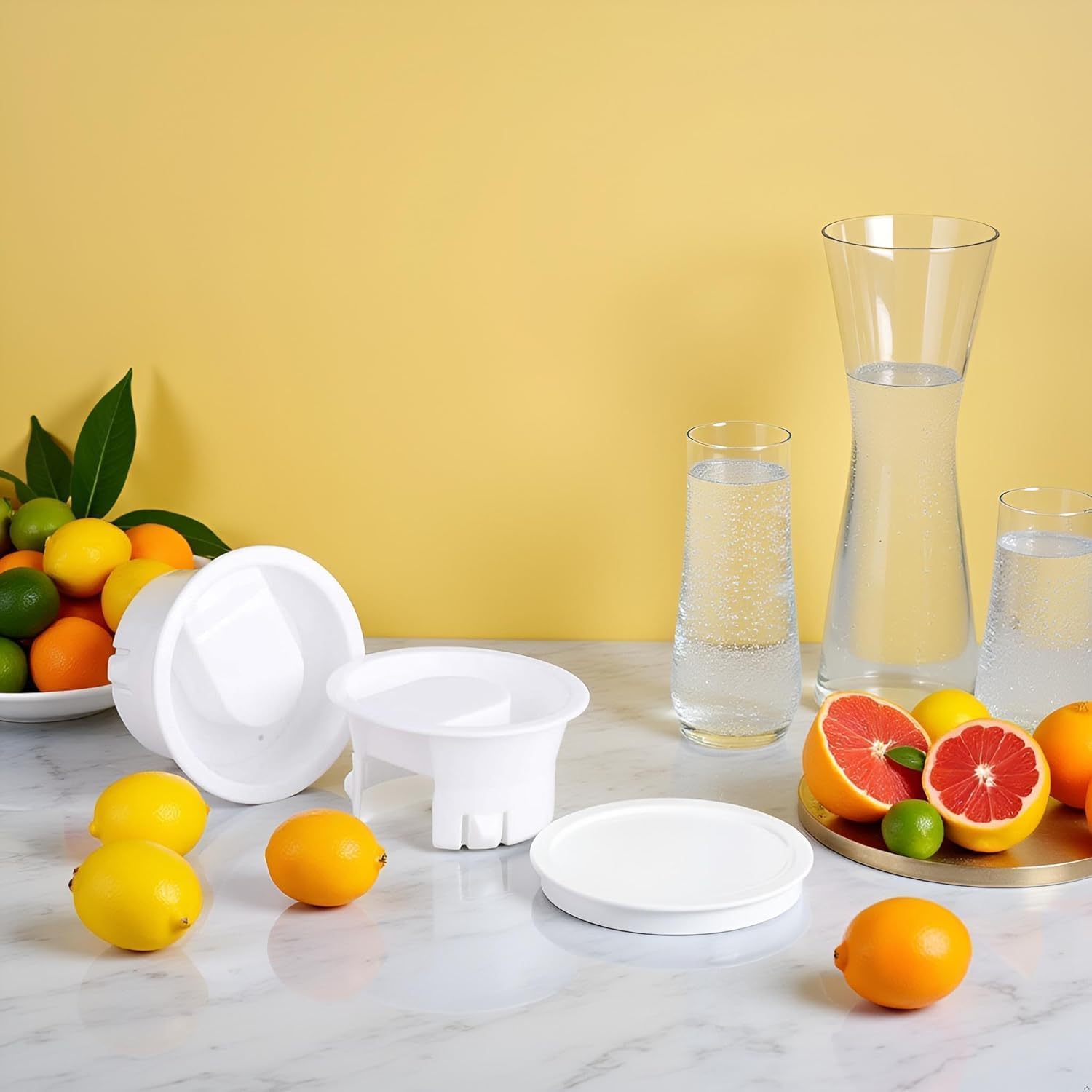 Water pitcher lids packaging and product design