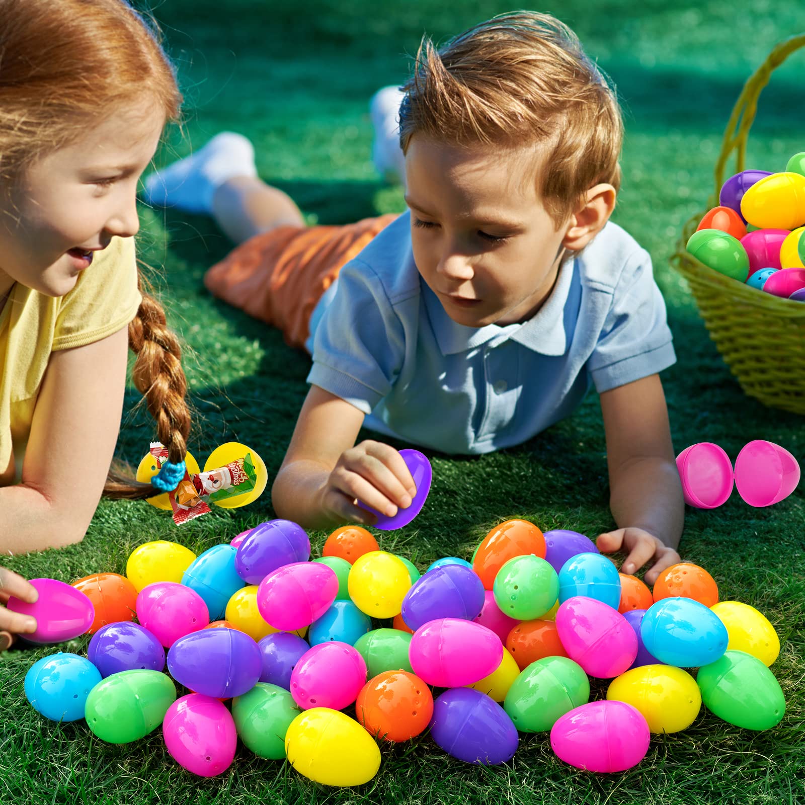 Child-friendly lightweight Easter eggs easy to open and close