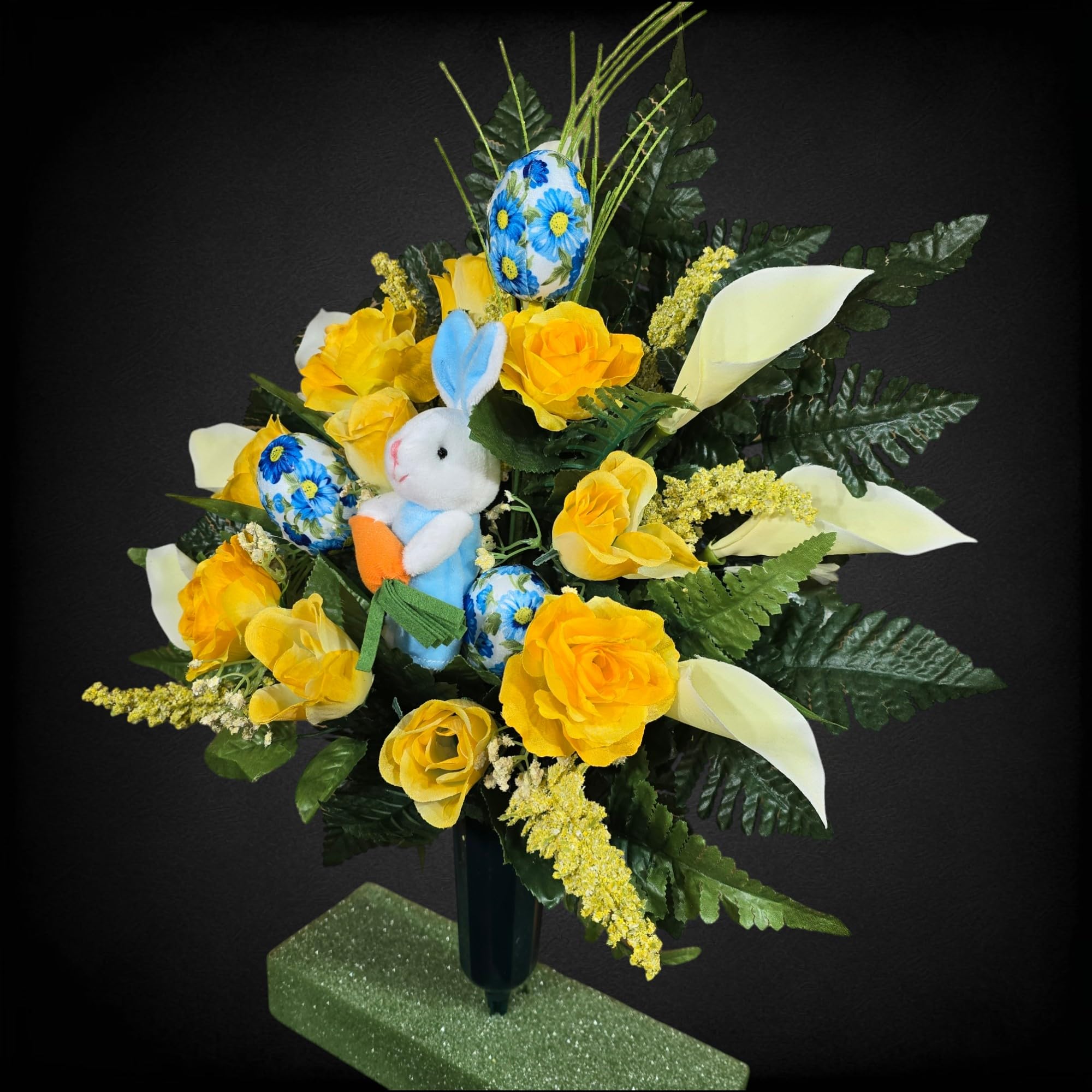 Cone shaped cemetery decoration for graveside display