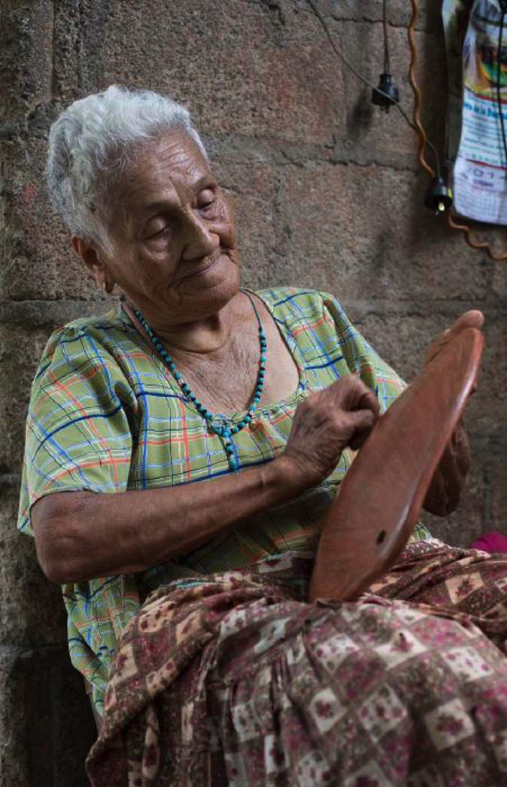 eco friendly handcrafted comal colombia village chamba