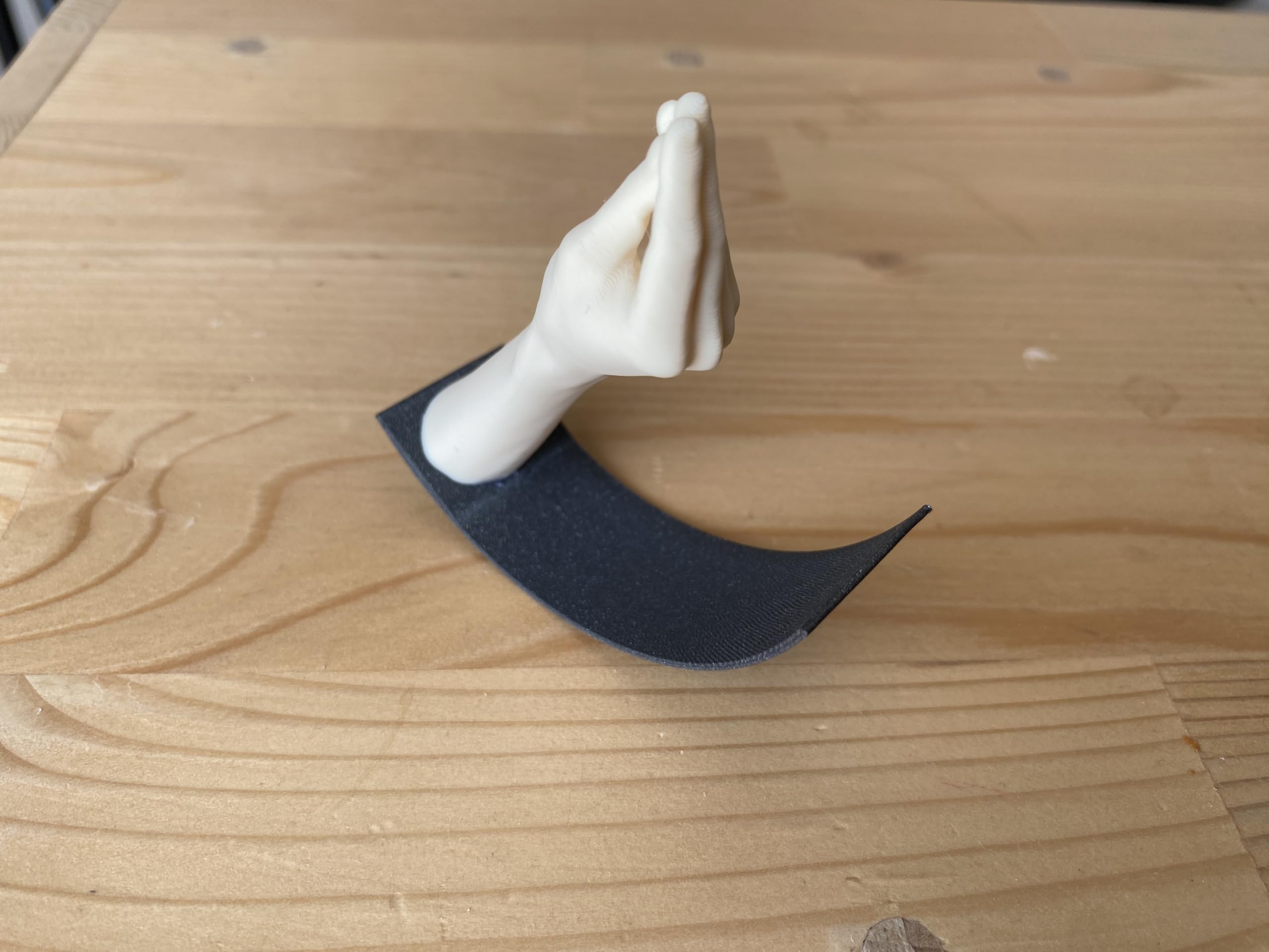 Eco friendly PLA material Italian hand gesture desk toy