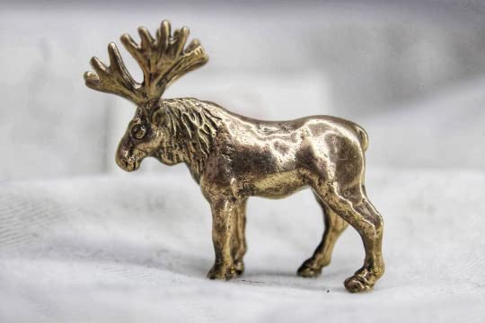 Moose brass metal statue for desk decor