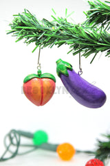 Peach ornament measures 1in for Christmas tree