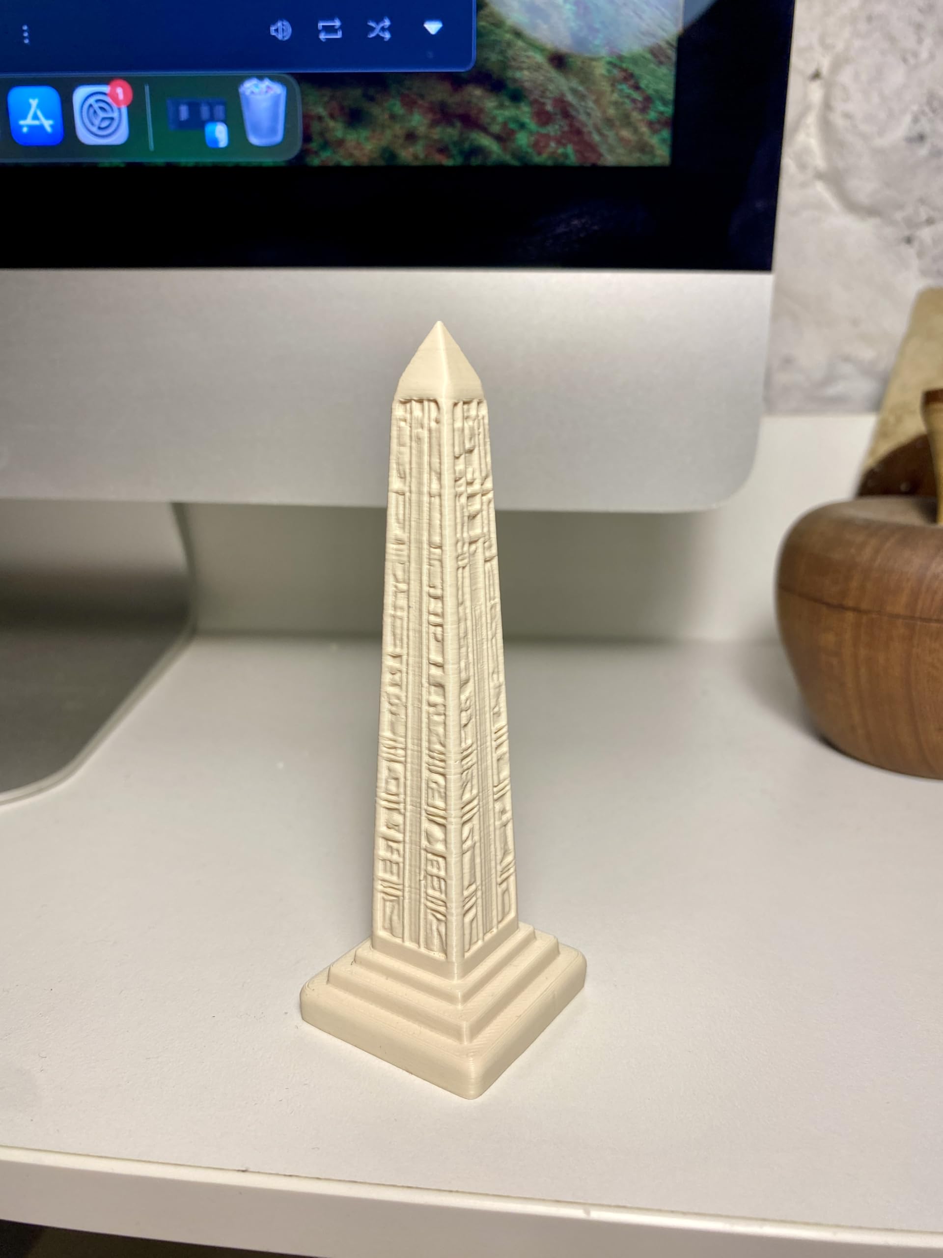 PLA obelisk decor for bookshelf display