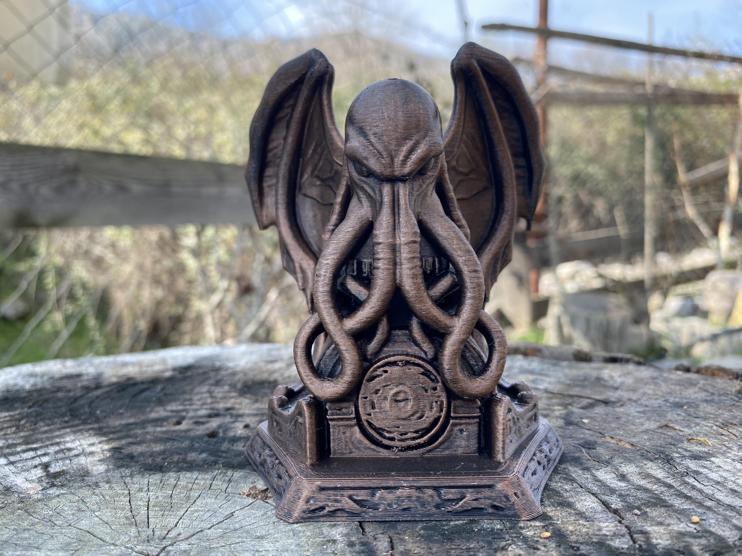 Eldritch horror statue suitable for gaming table