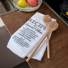Wooden puzzle shaped keychain included in gift set