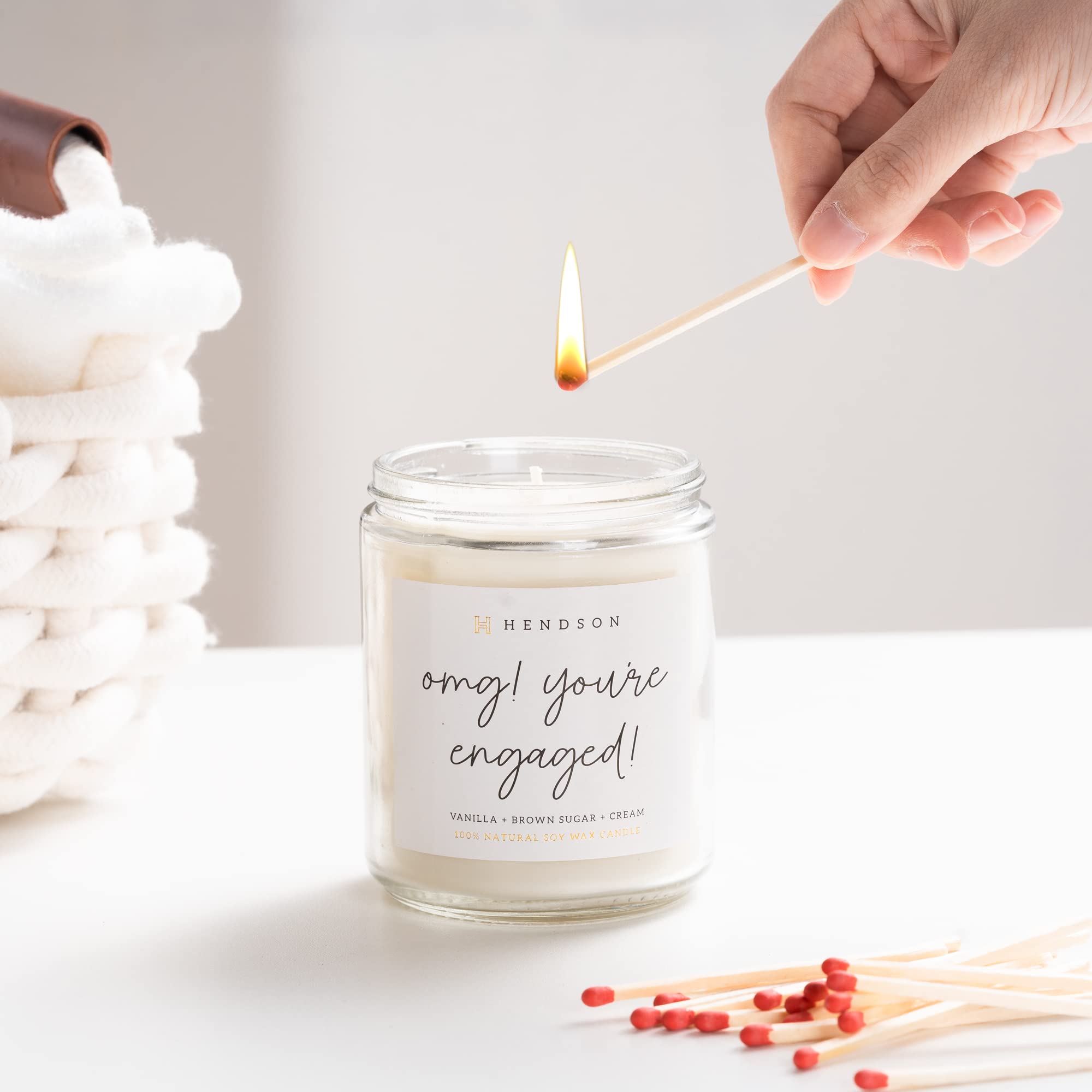 Candle with chic gold foil details