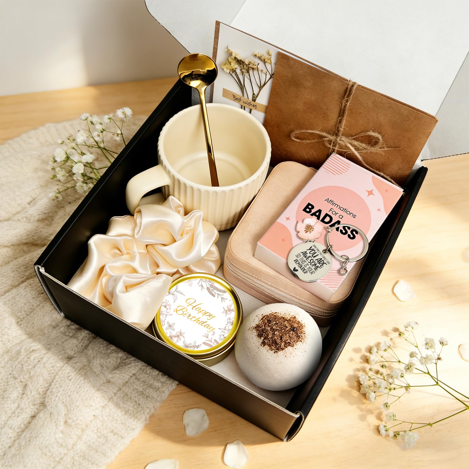 Retro ceramic mug included in the gift box