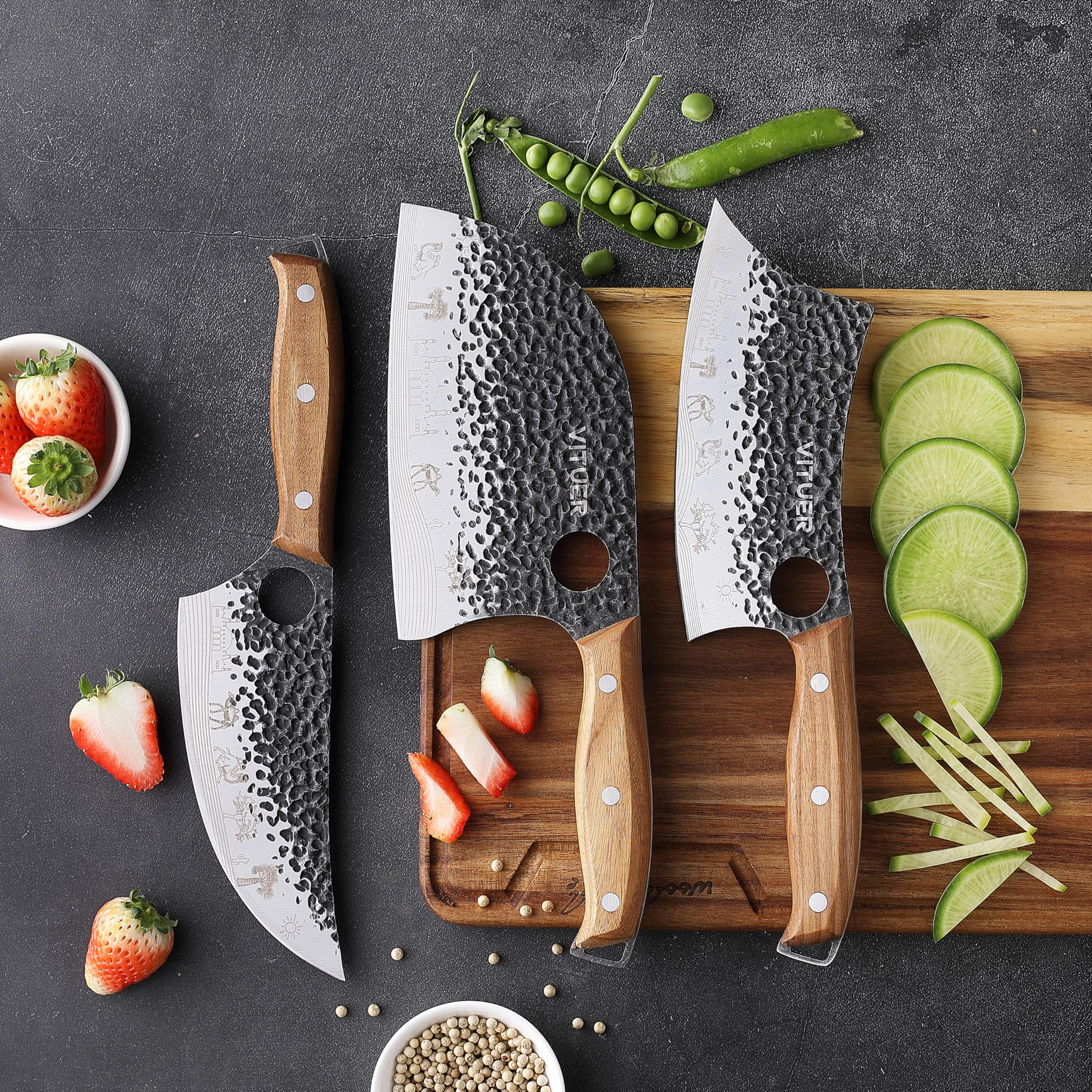Ergonomic wooden handle on a meat knife
