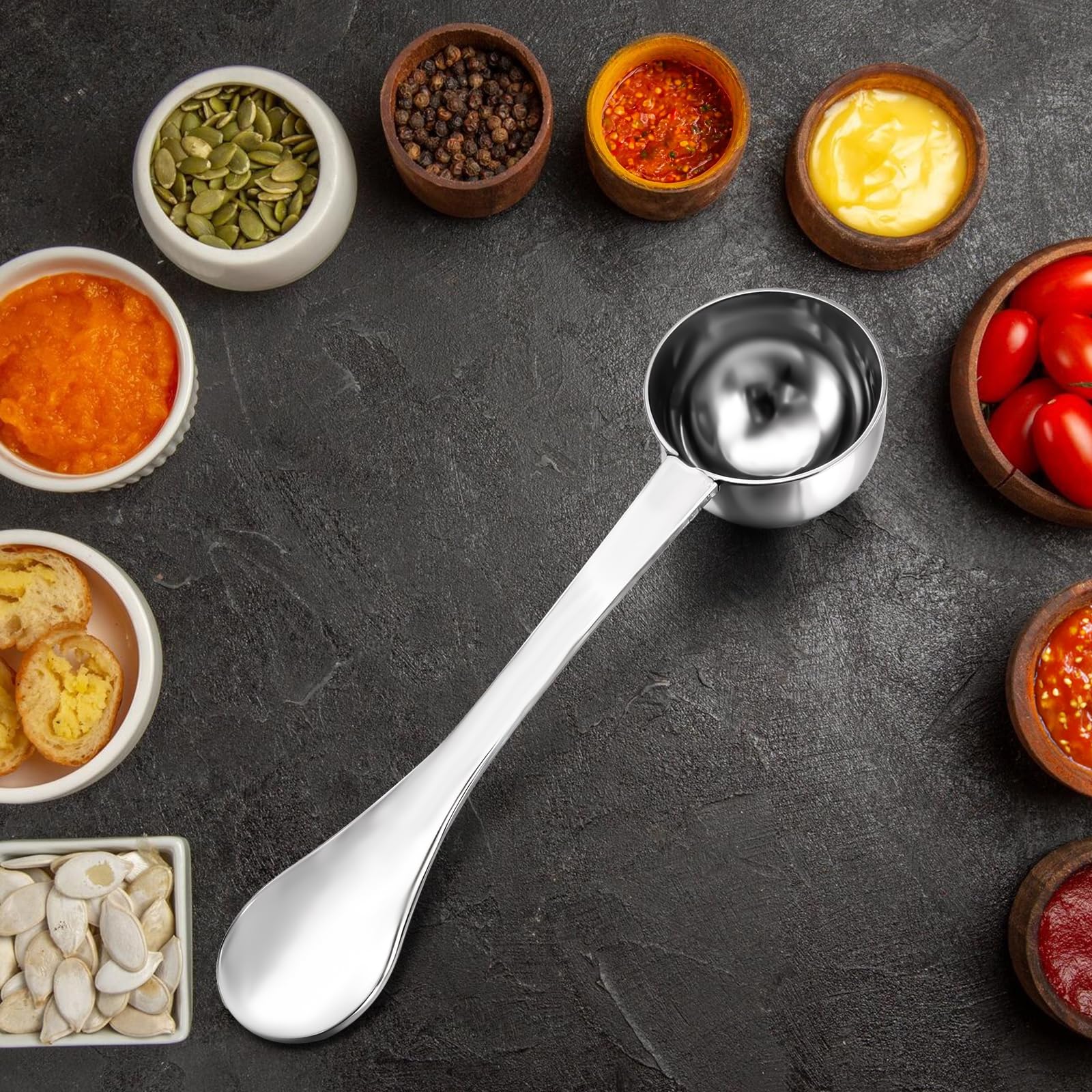 Espresso coffee scoop ergonomic grip