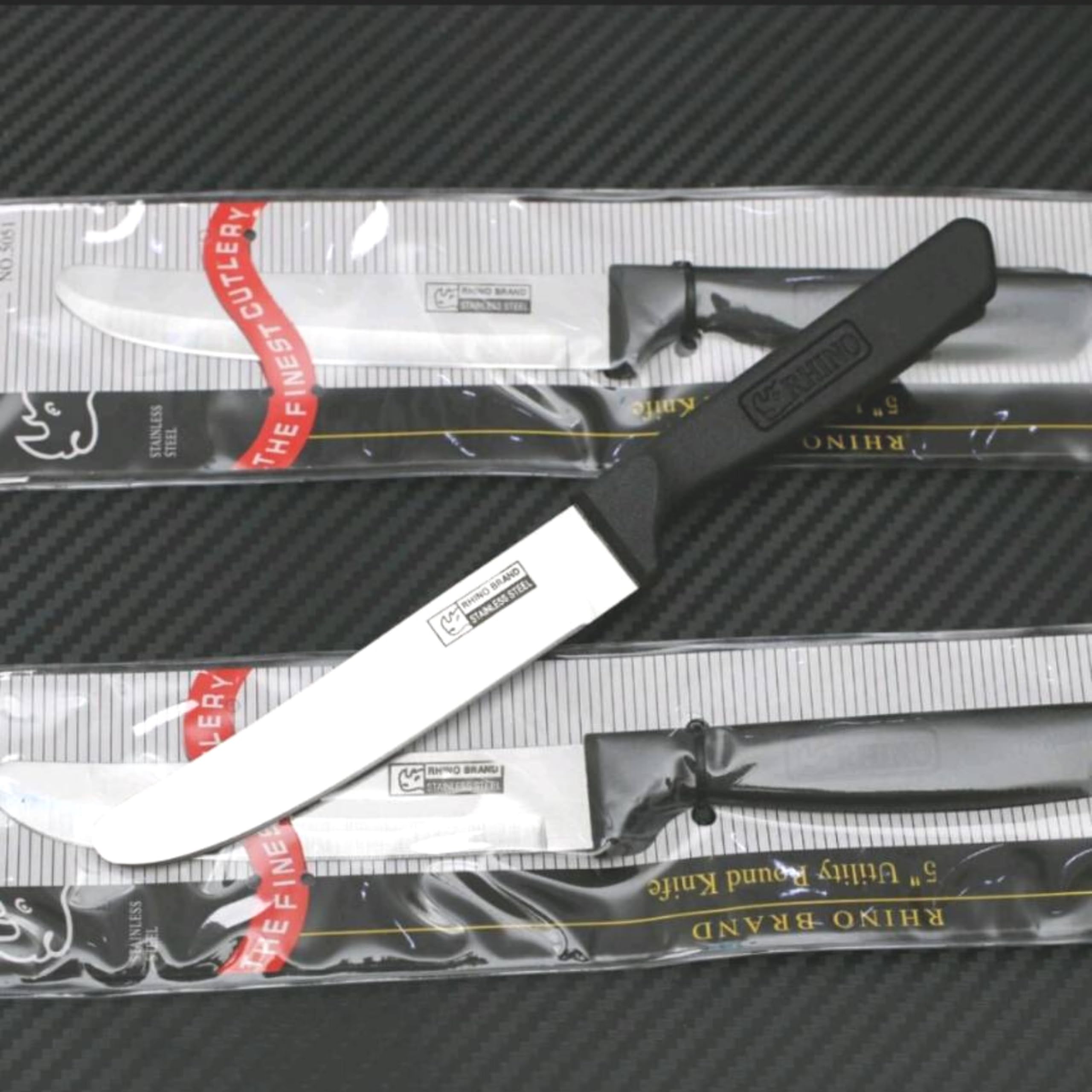 Elderly-friendly rounded tip knife safety feature