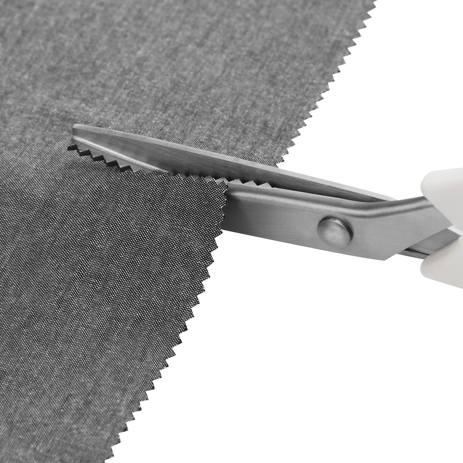 Versatile Fri4Free craft scissors for fabric cutting and edging