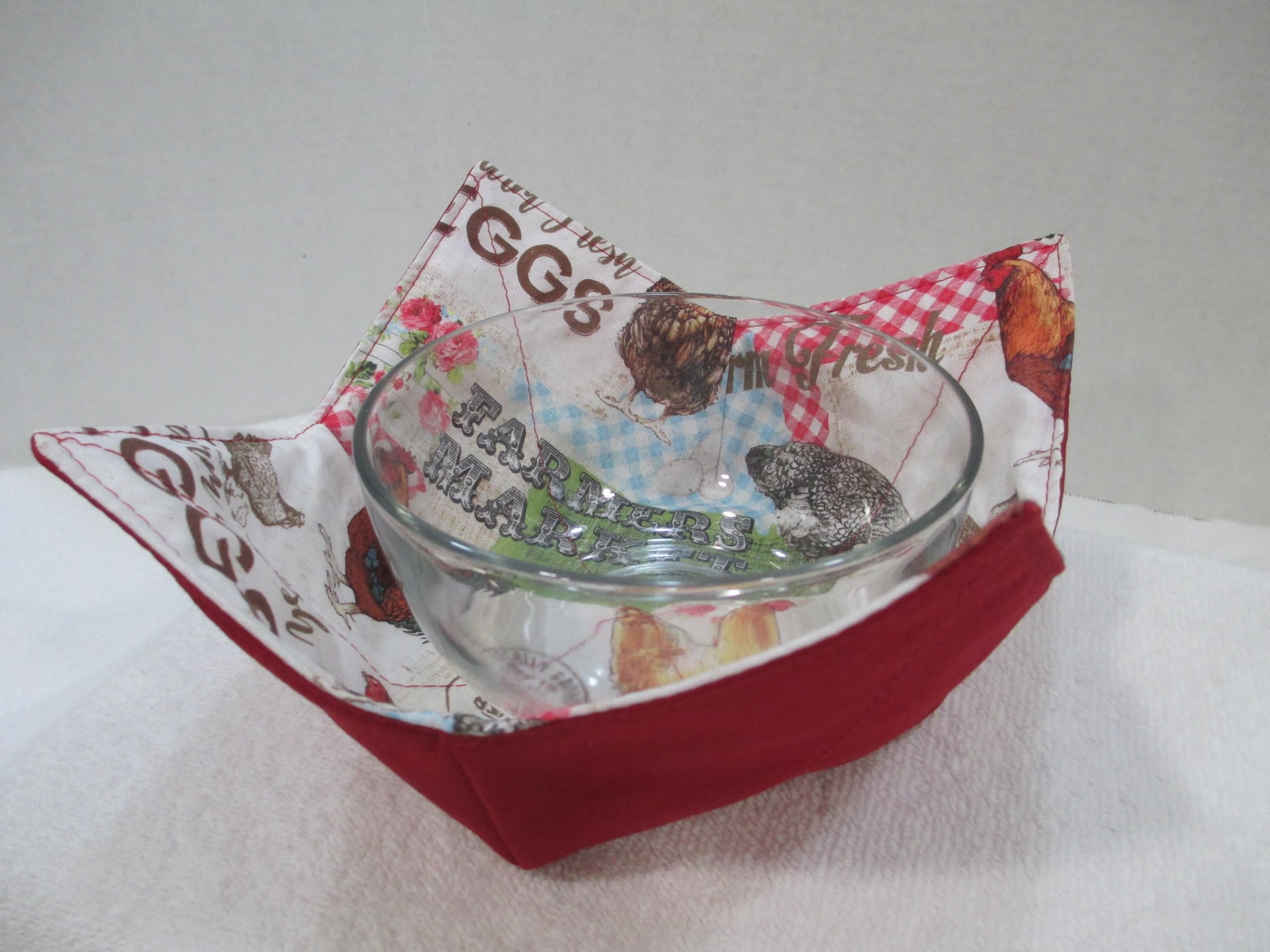 Microwavable bowl cozy for hot bowls
