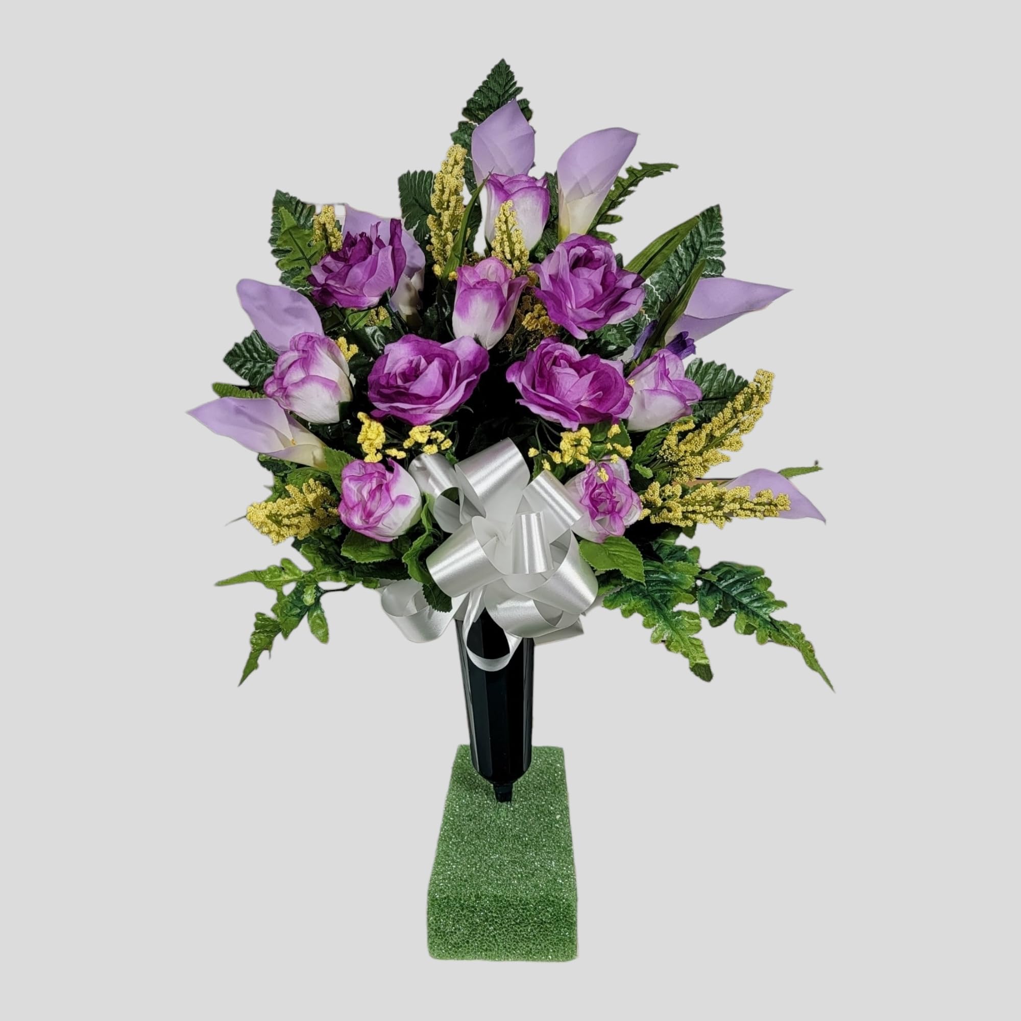 Memorial flowers for grave decoration suitable for vases or saddles