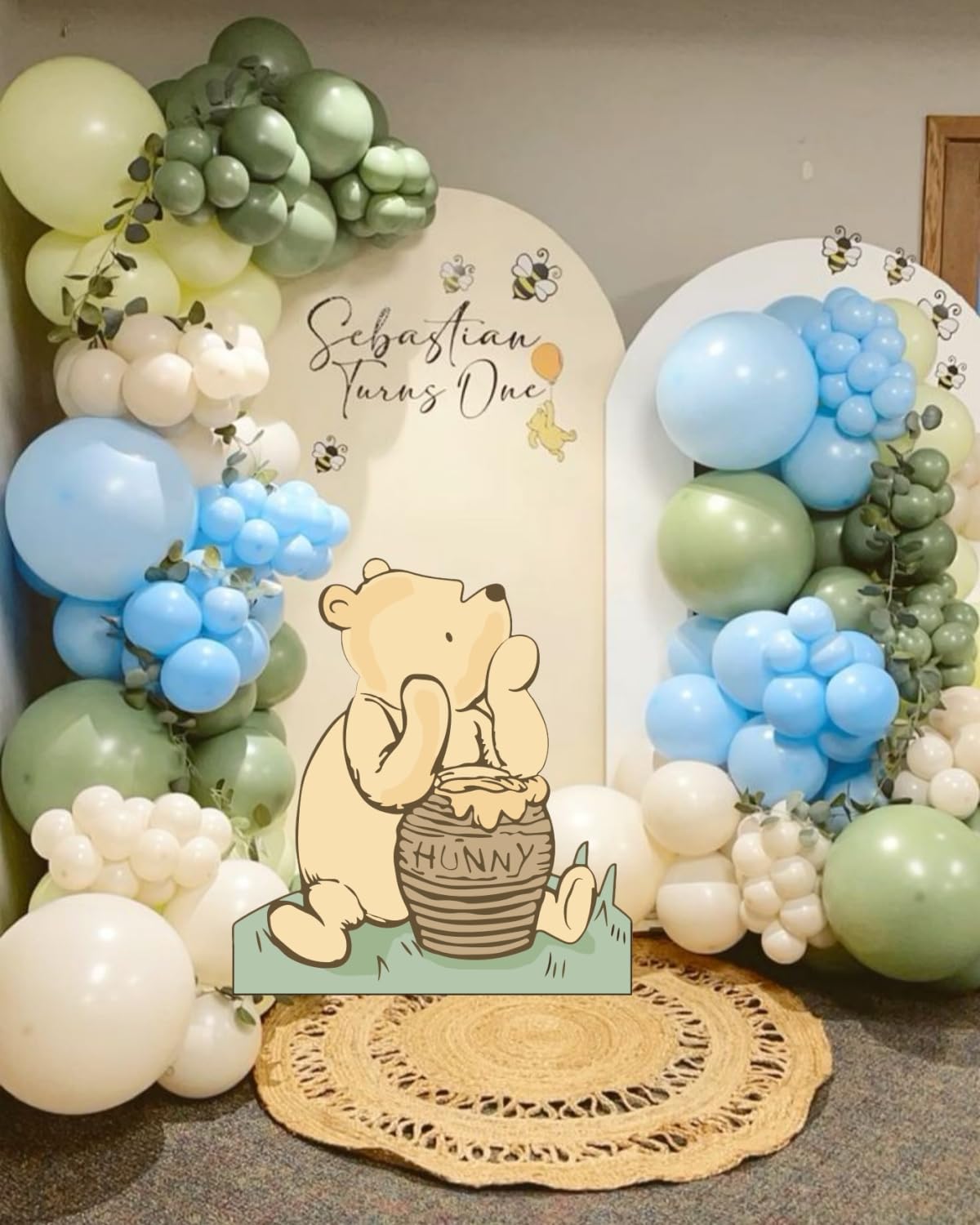 Reusable Winnie coroplast sign for parties