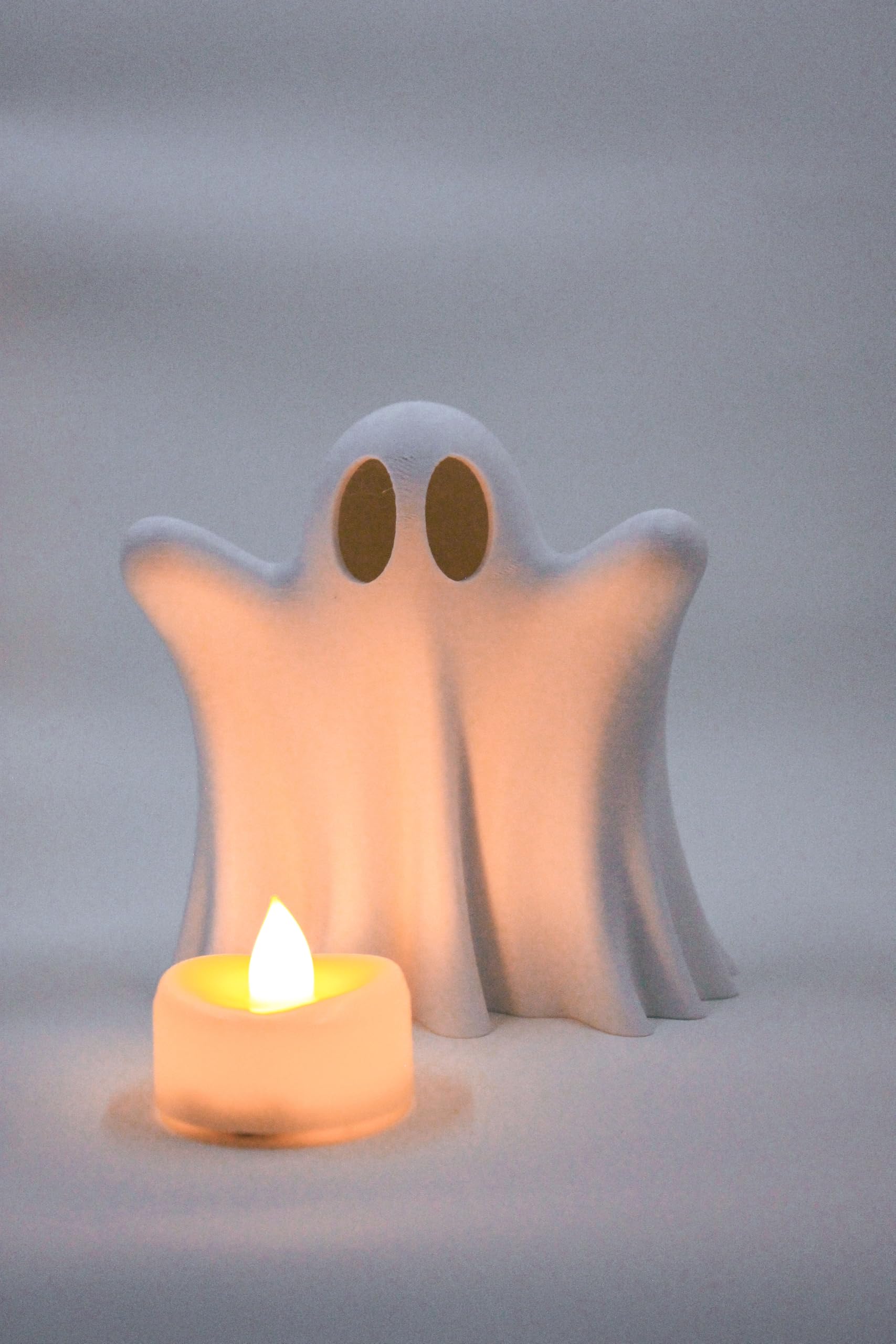 Durable lightweight ghost decoration for reuse