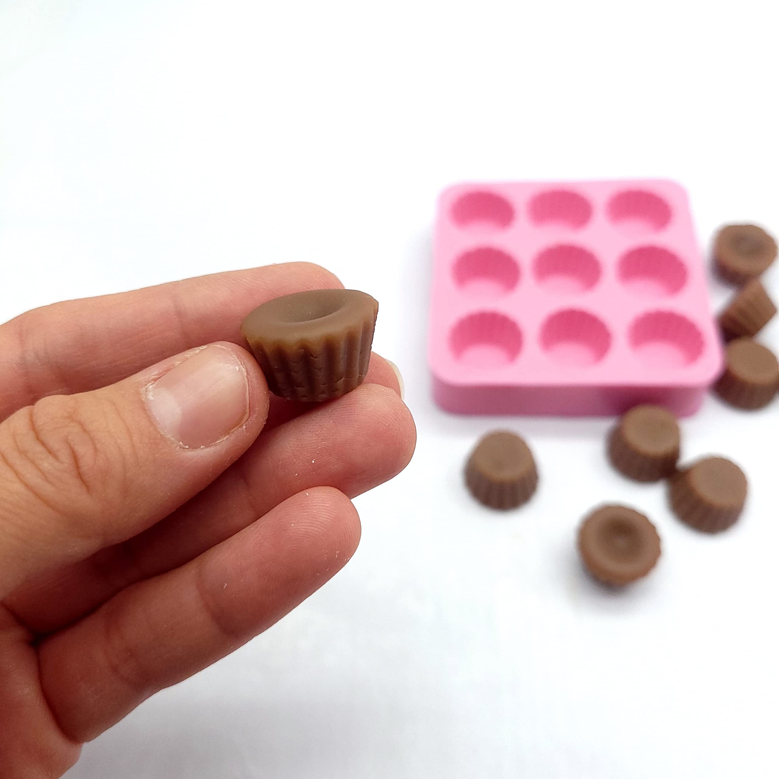mold color may vary by silicone material but detailing remains