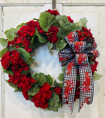 Front door decor wreath with realistic two-tone leaves
