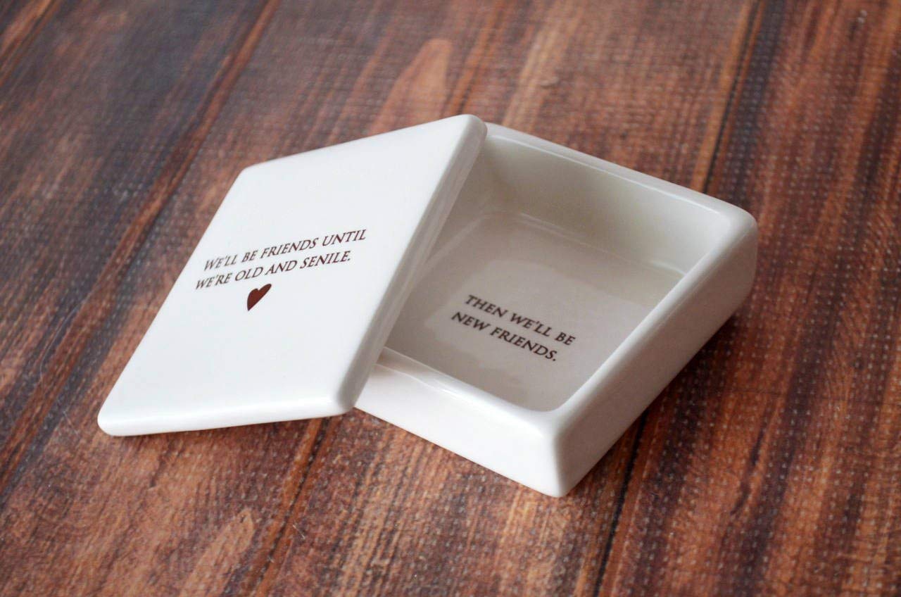 Earthenware keepsake box suitable for small mementos