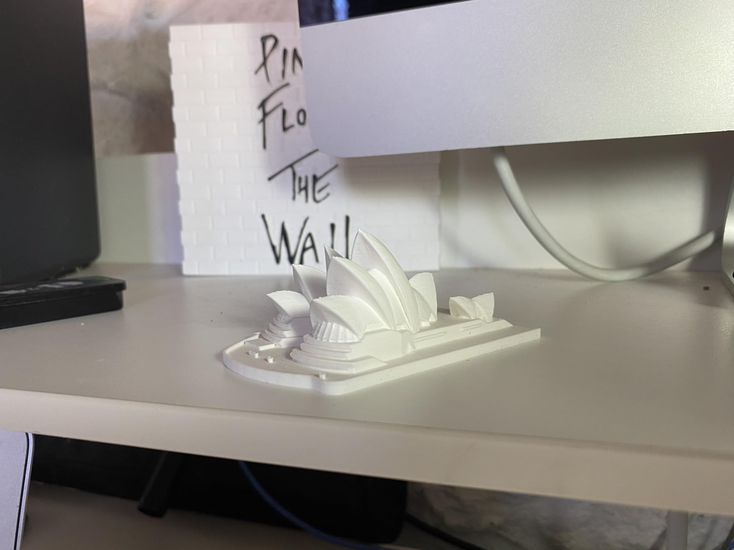 Gift idea for architecture lovers featuring Sydney Opera House Model