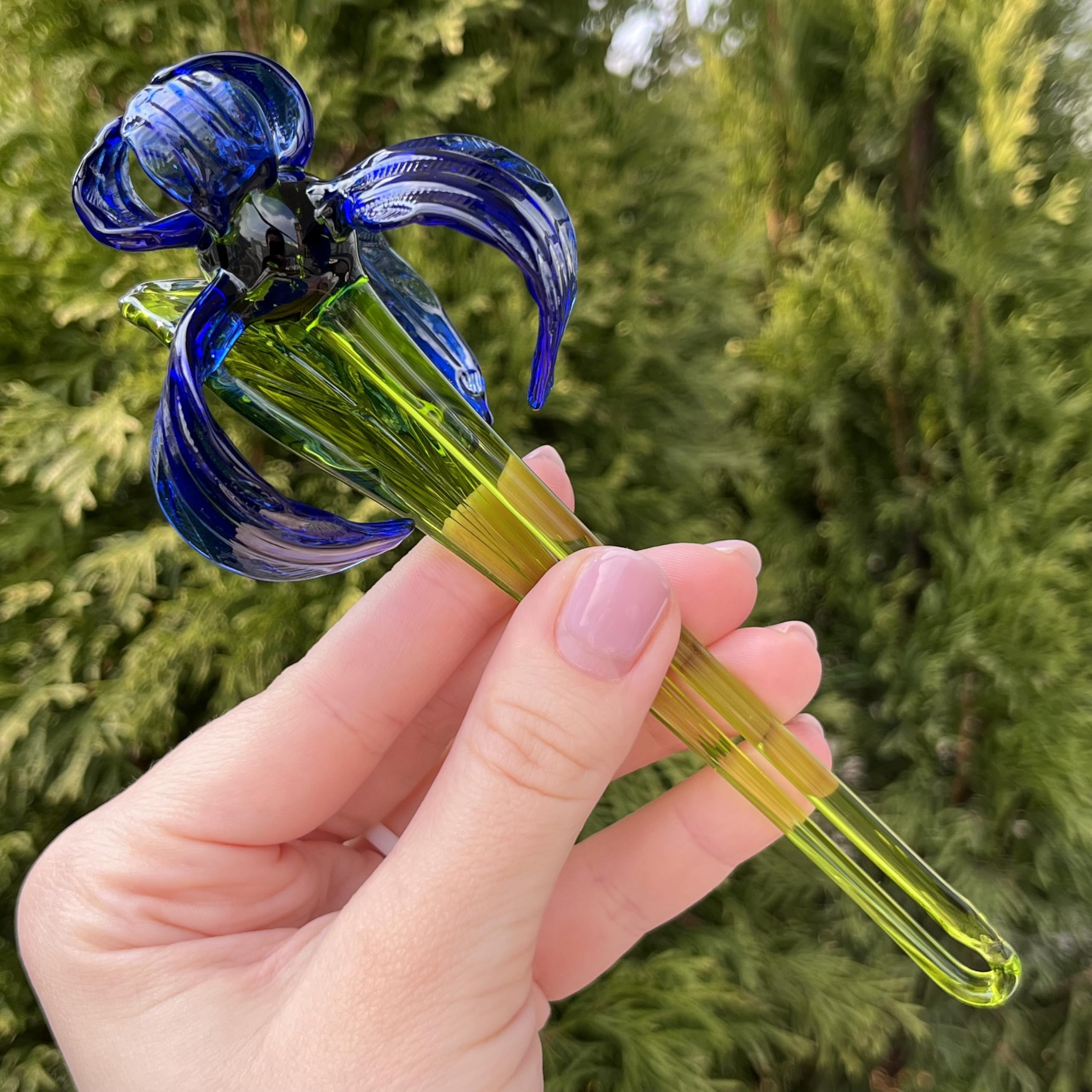 Art glass iris sculpture for collectibles display