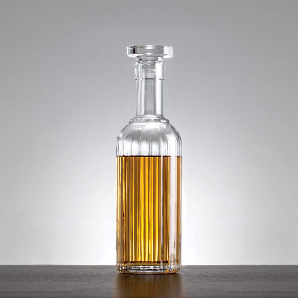 glass stopper close up airtight seal