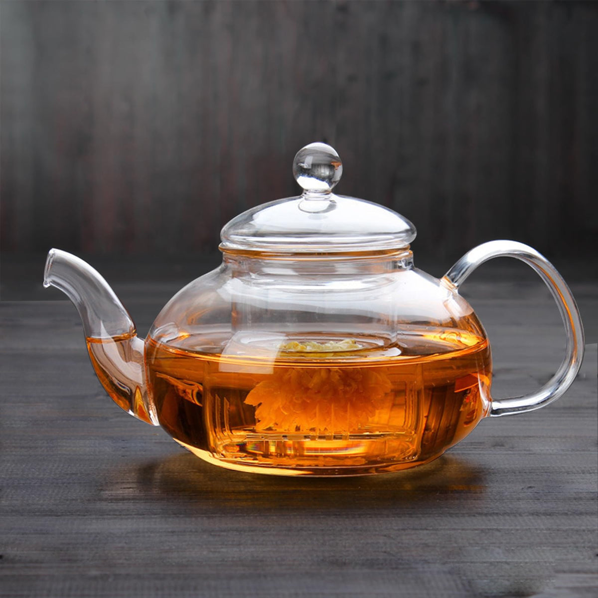 Glass teapot with stovetop safe design