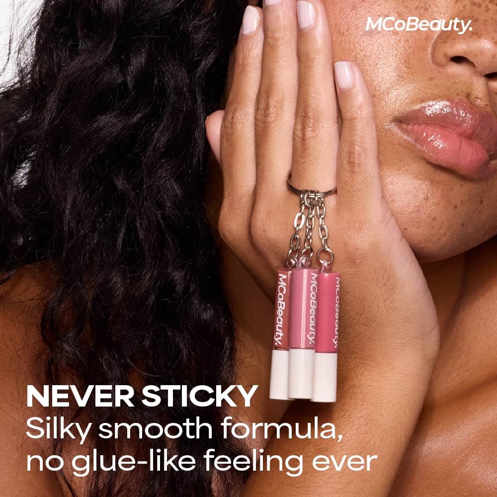 Hydrating non sticky formula of MCoBeauty lip gloss trio