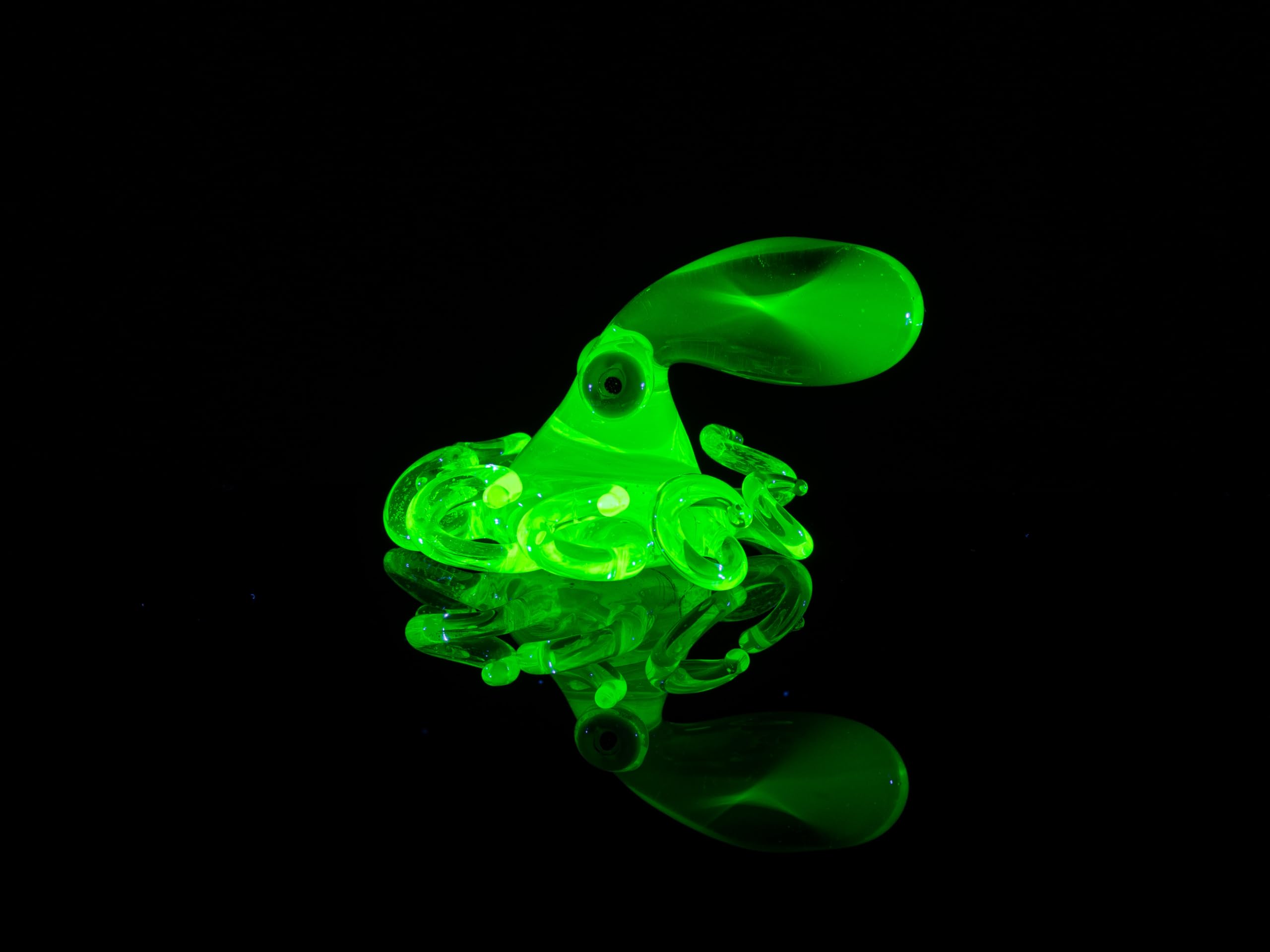 Miniature glass octopus gift for collectors