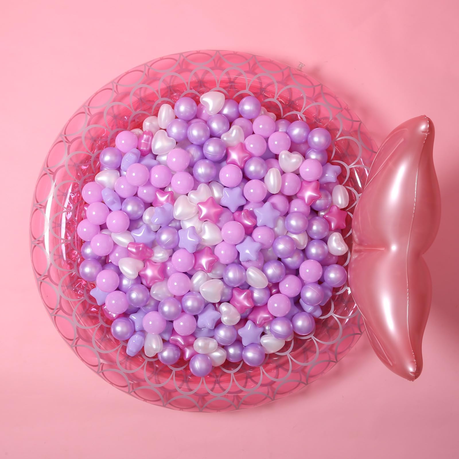 Star and heart shapes in GOGOSO pastel ball pit balls